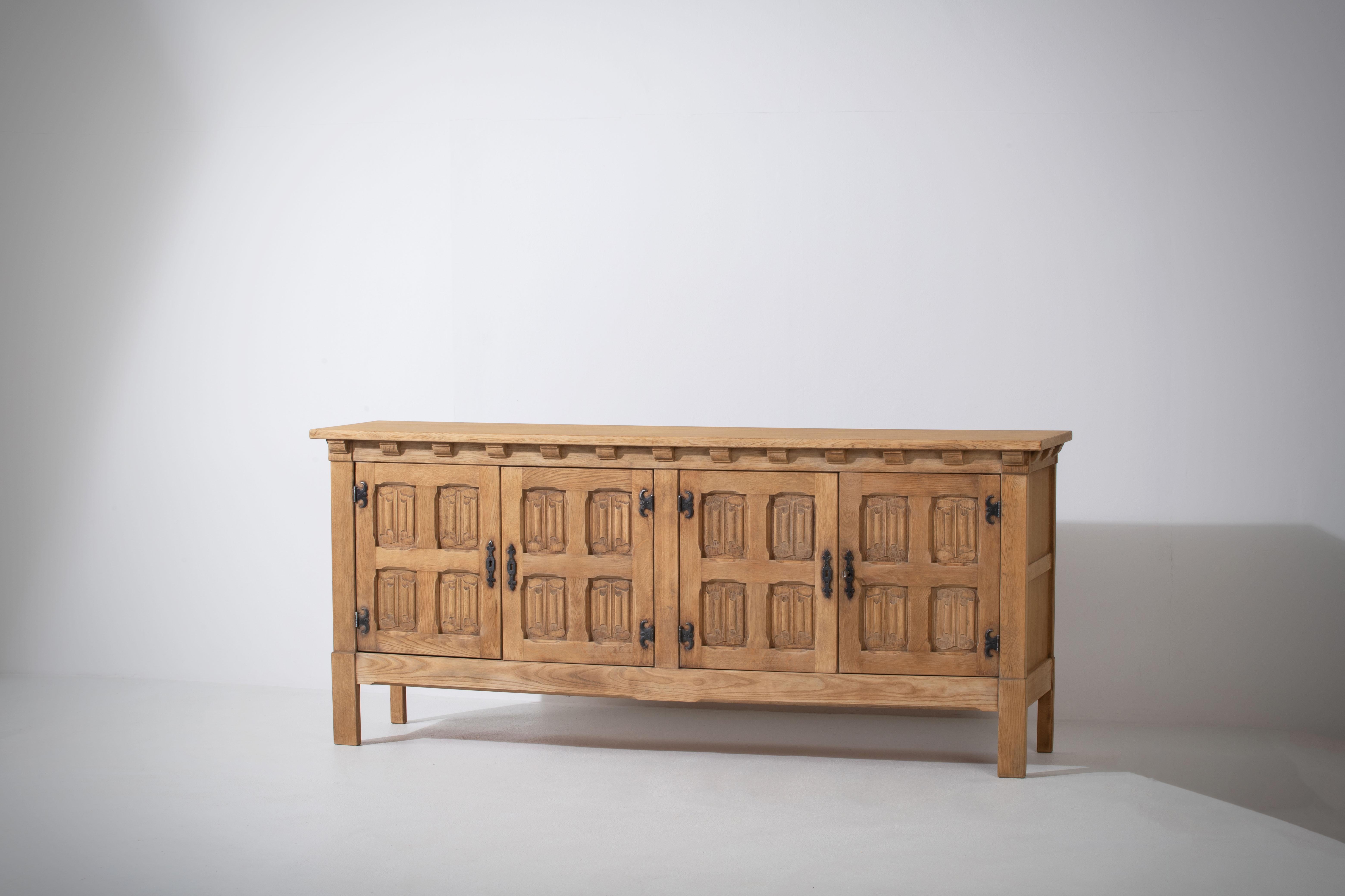 French 1960s Elm Sideboard 6