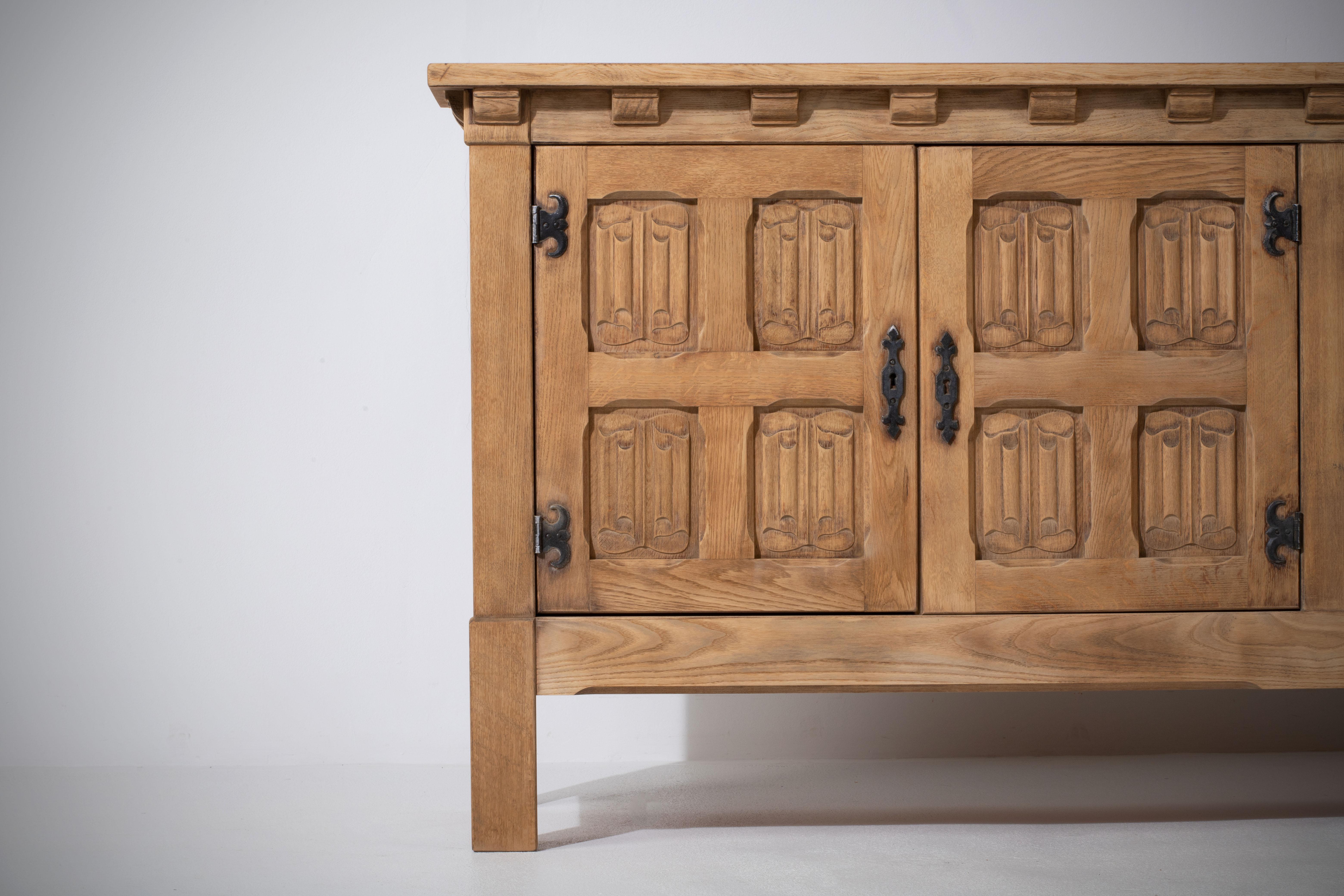 French 1960s Elm Sideboard 8