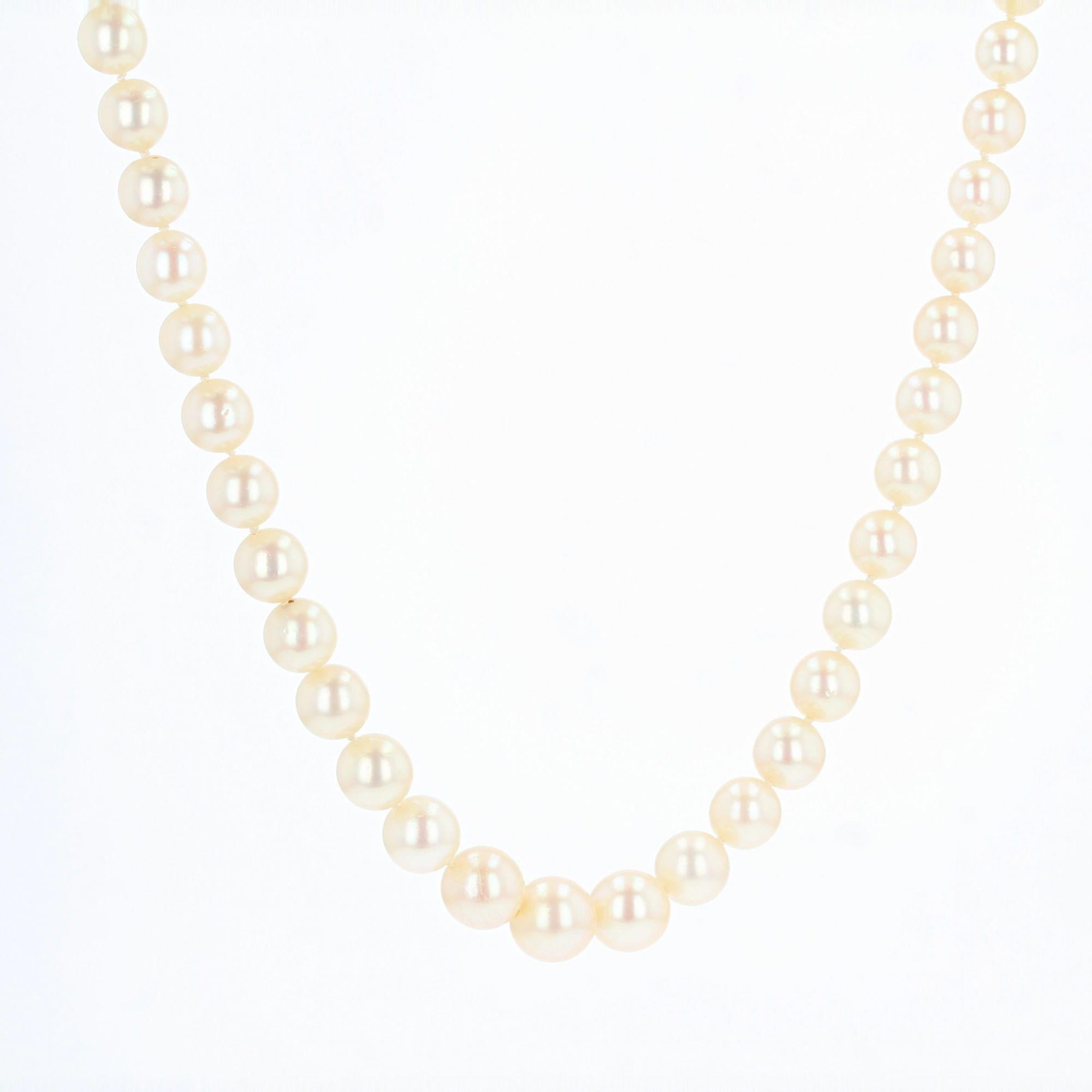 Collier français des années 1960 à fermoir en perles de culture avec diamants et émeraudes en vente 4