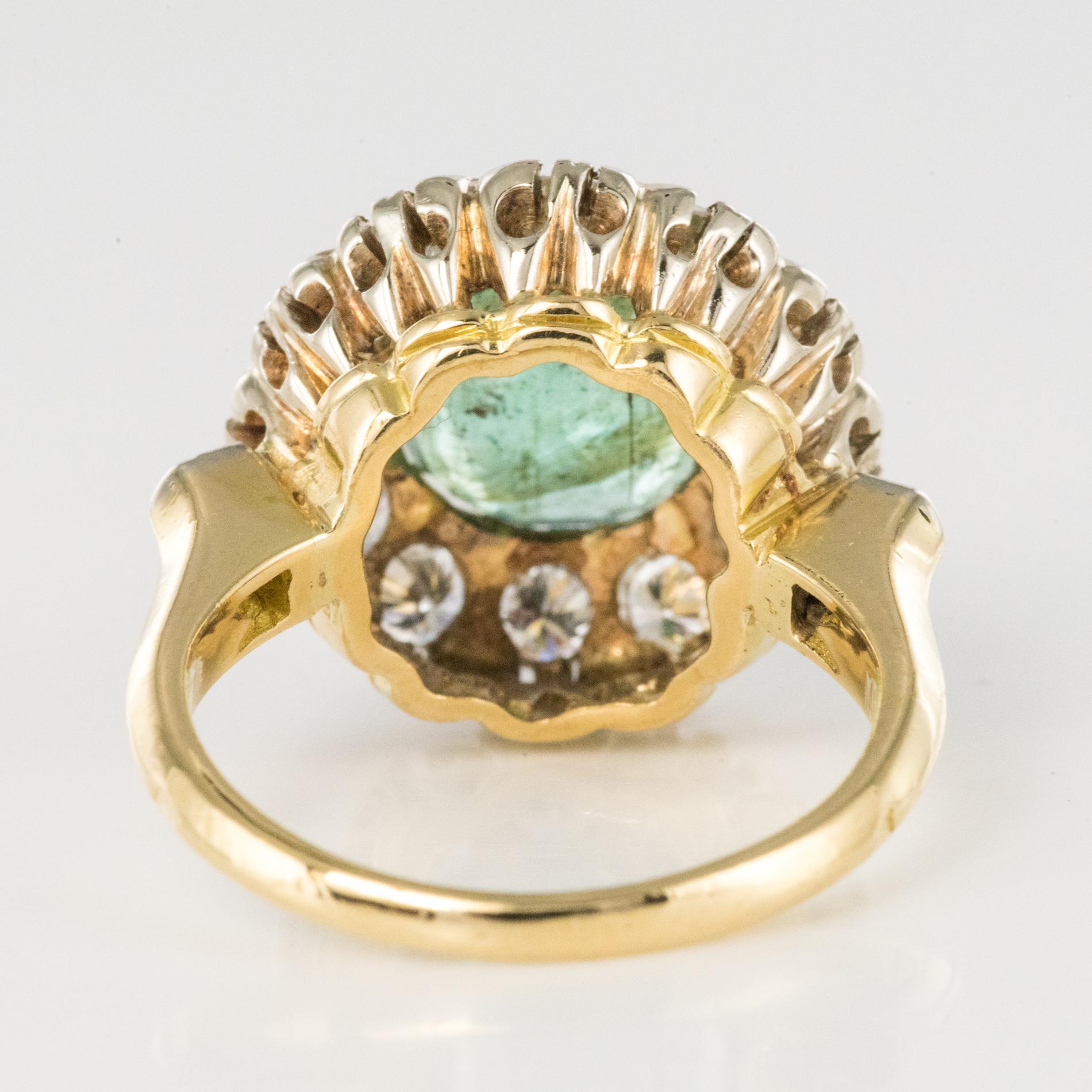 French 1960s Emerald Diamonds 18 Karat Yellow White Gold Daisy Ring 6