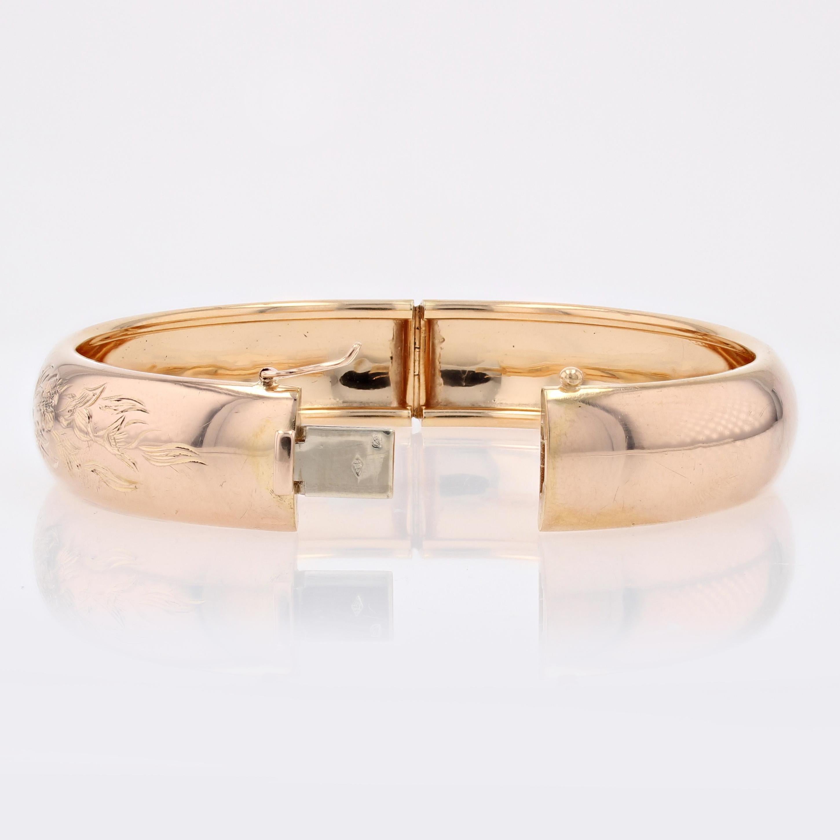 Bracelet jonc français des années 1960 en or rose 18 carats à motifs floraux en vente 3