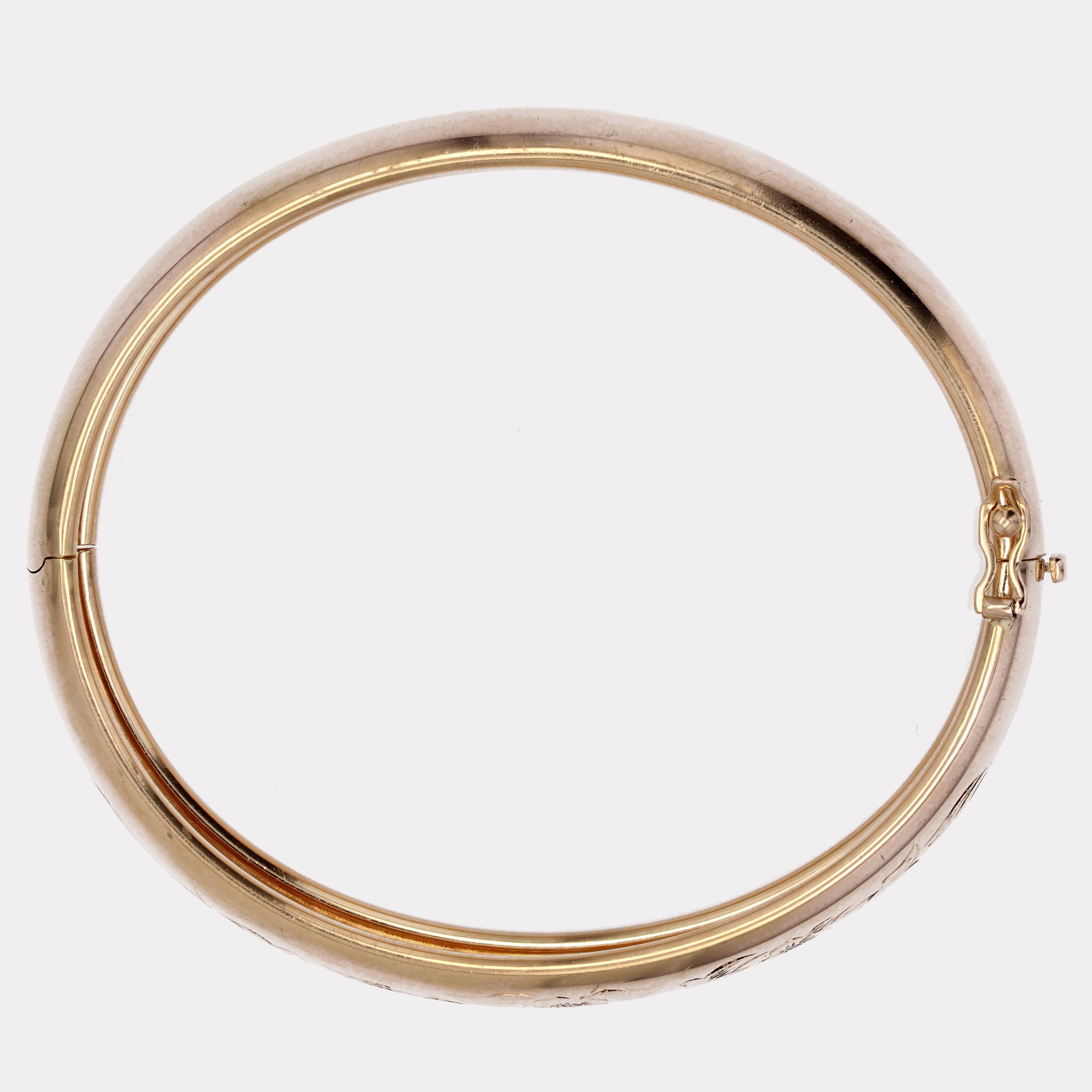 Bracelet jonc français des années 1960 en or rose 18 carats à motifs floraux en vente 4