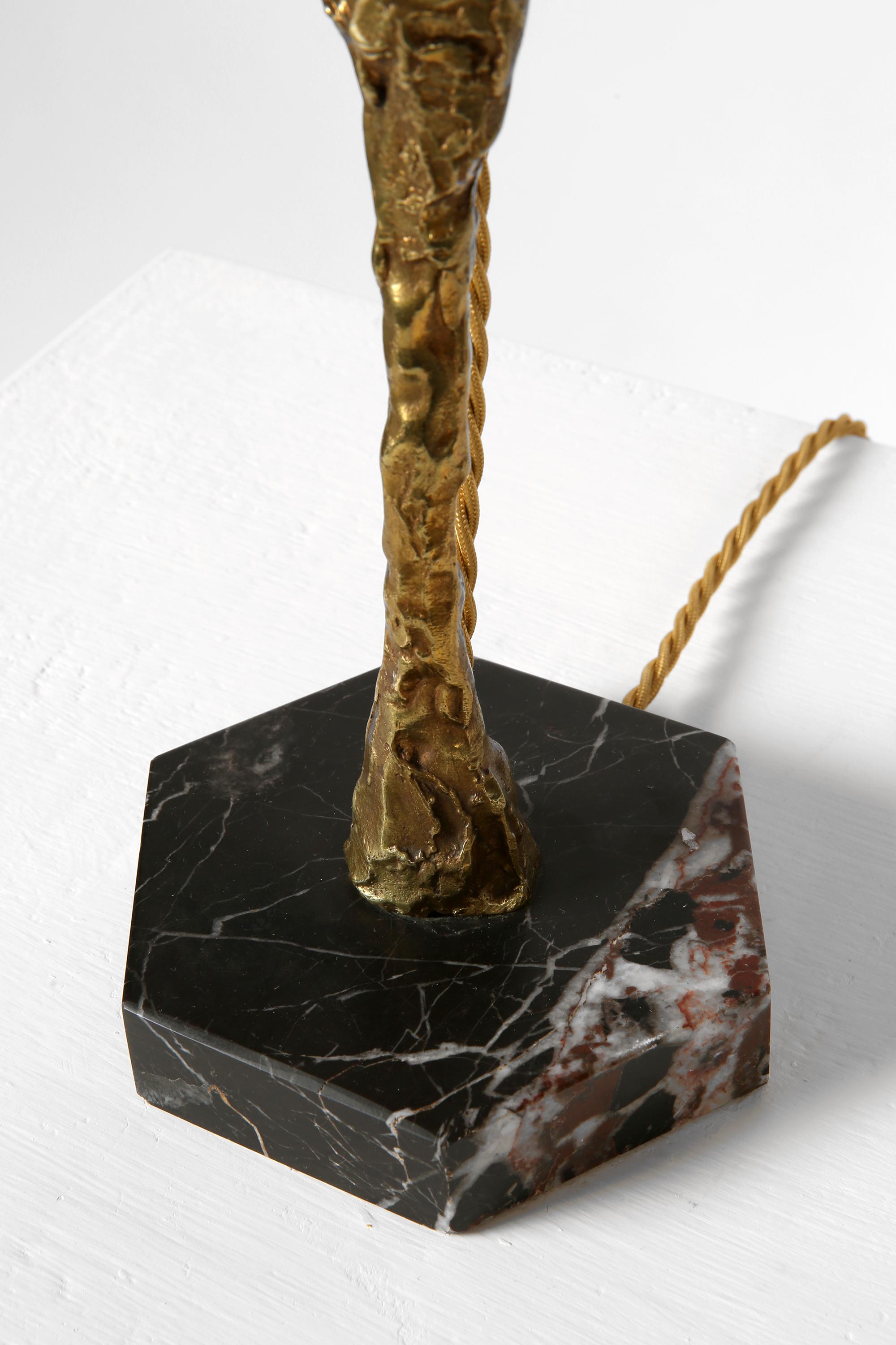 Lampe de table en bronze de style Giacometti des années 1960 en vente 6