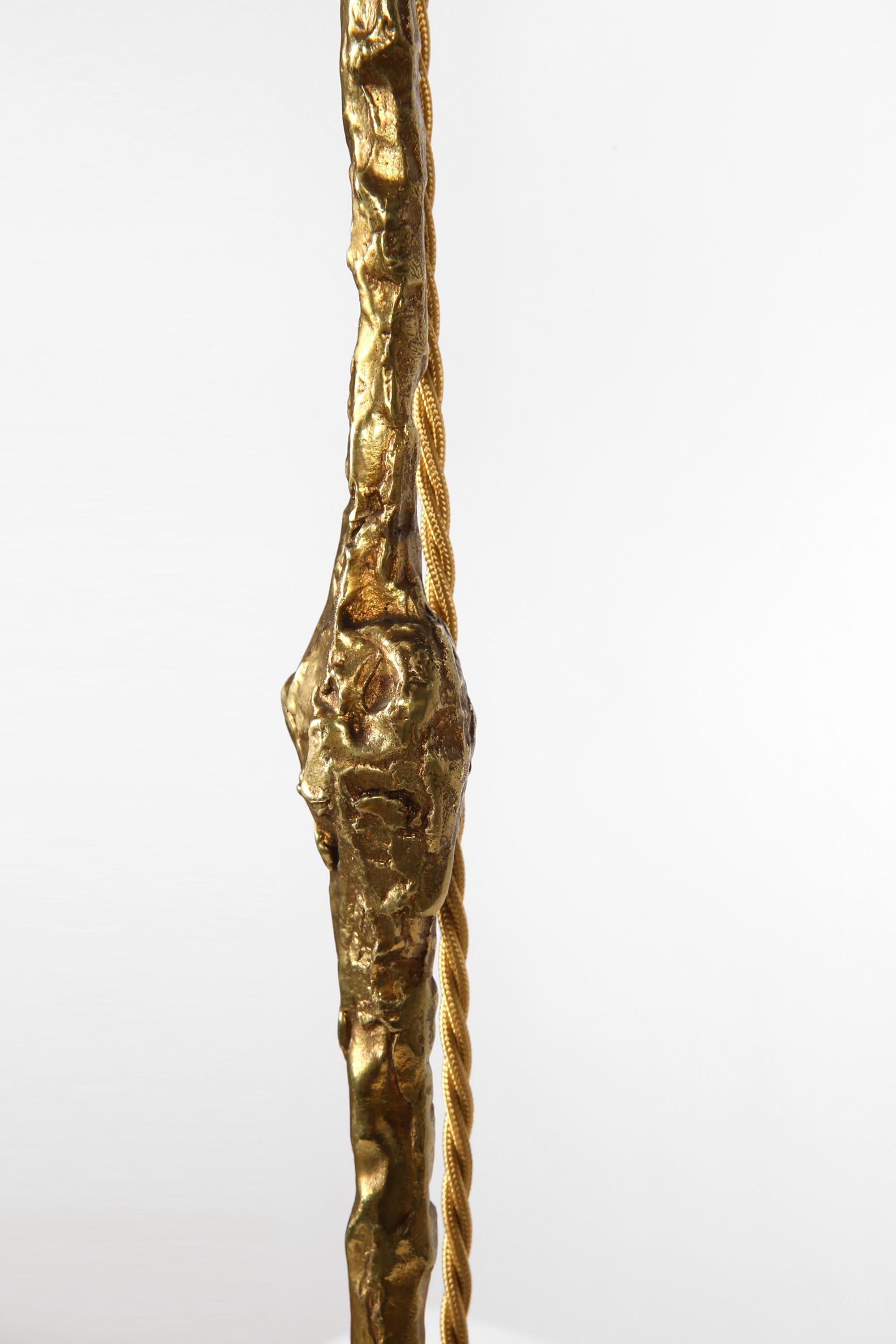 Français Lampe de table en bronze de style Giacometti des années 1960 en vente