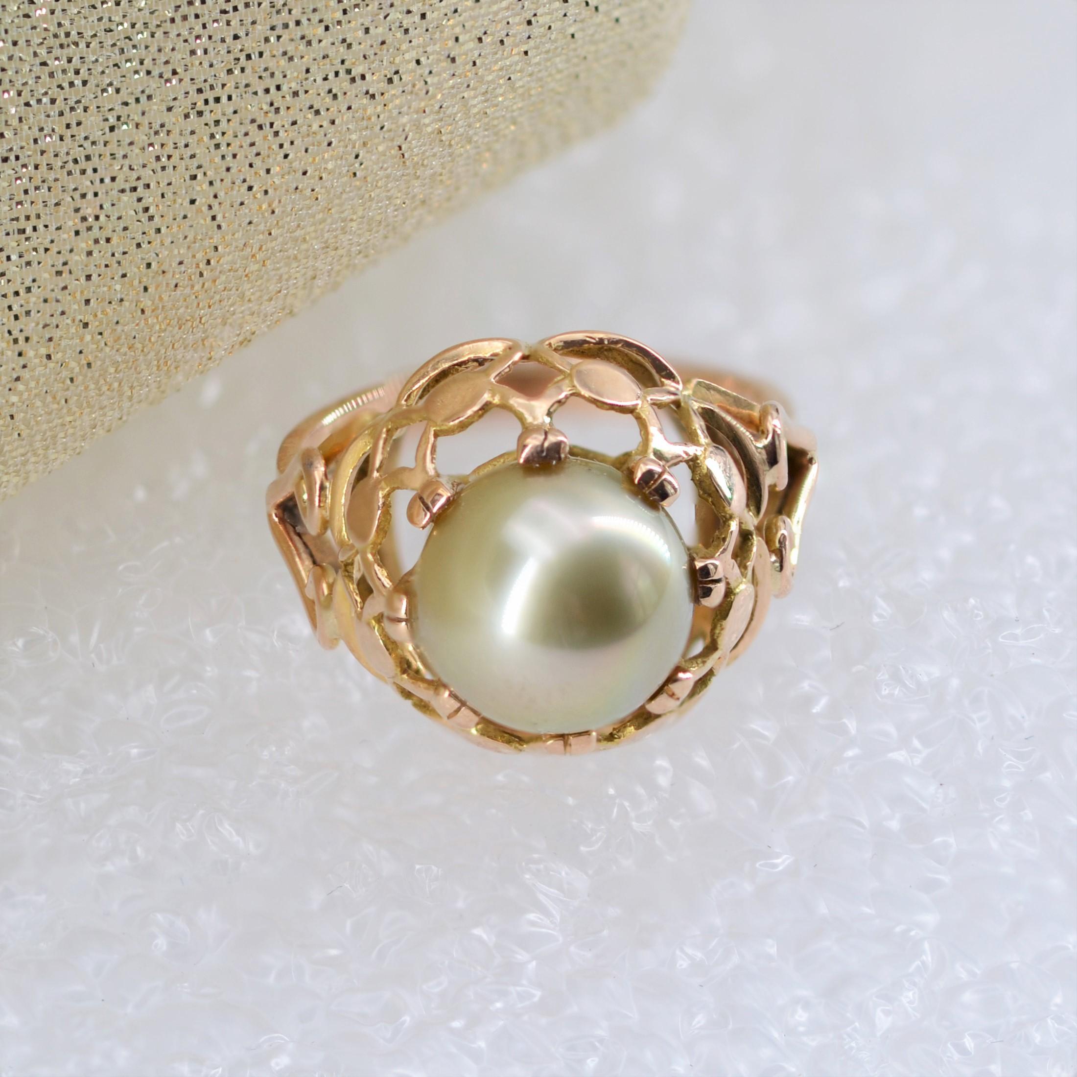Bead French, 1960s, Gold Pearl 18 Karat Yellow Gold Retro Dome Ring