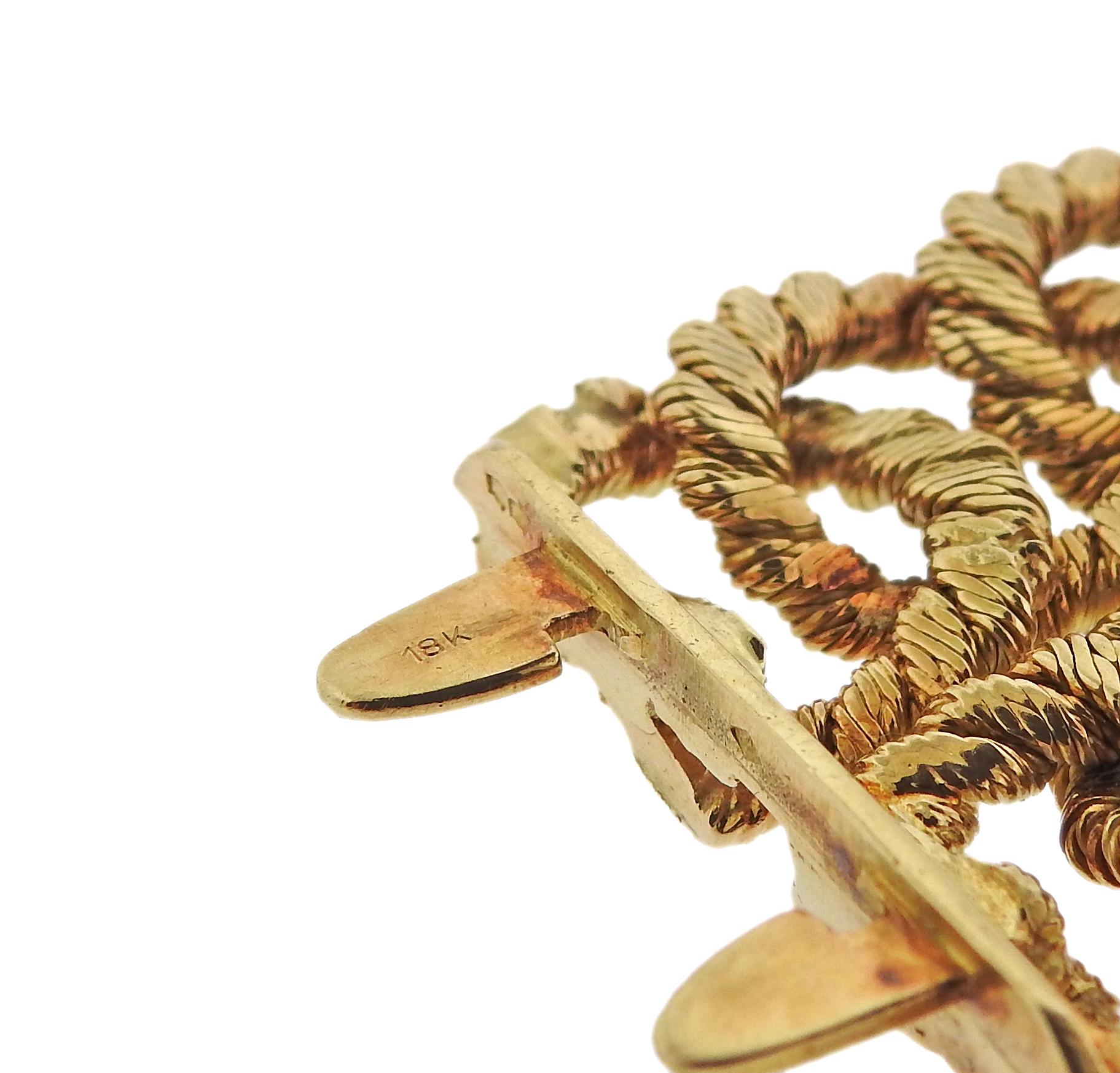 French 1960s Gold Wide Bracelet In Excellent Condition For Sale In New York, NY