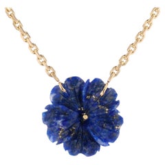French 1960s Lapis-Lazuli Flower 18 Karat Yellow Gold Necklace