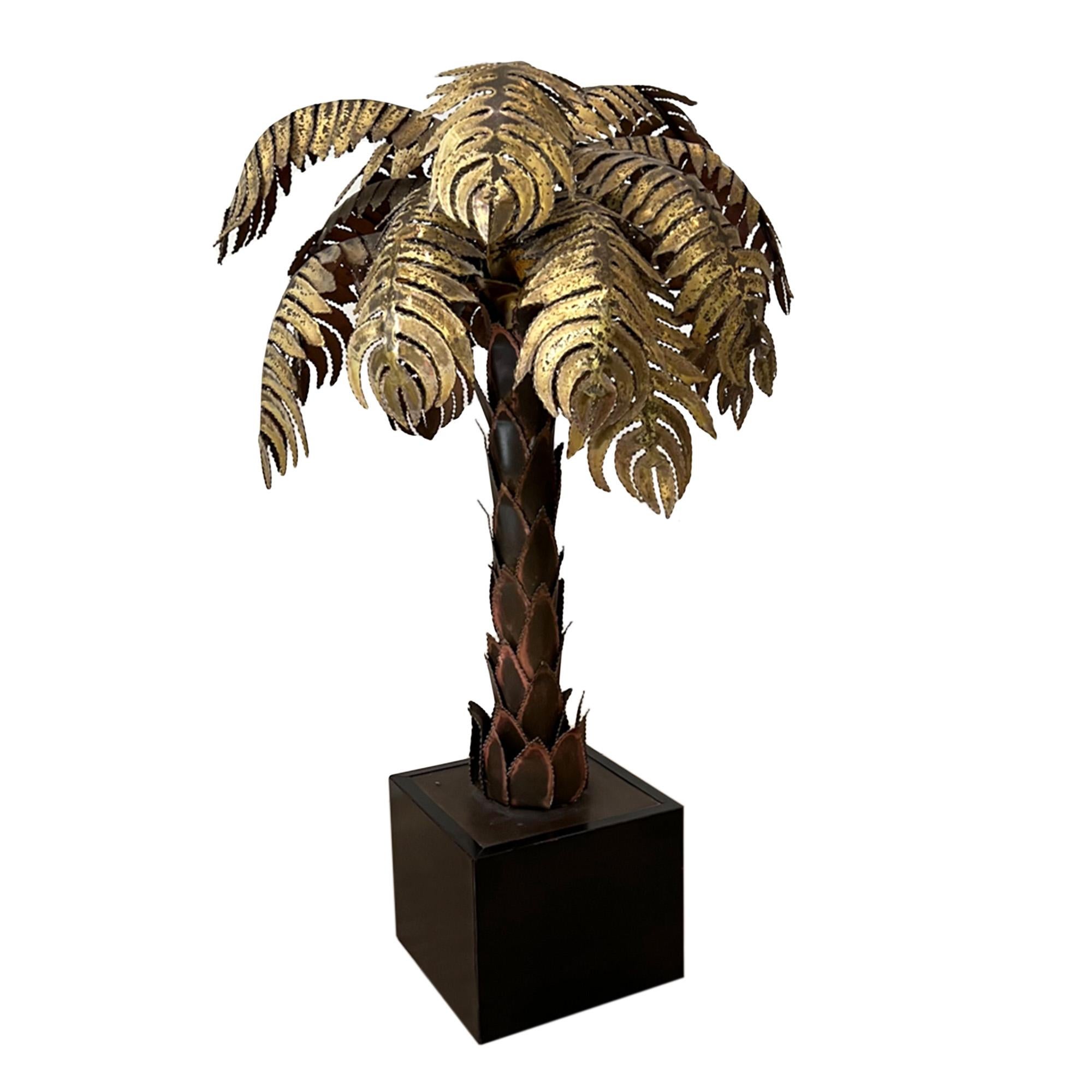 Mid-20th Century French 1960s Large Palm Table Lamp For Sale