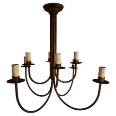 Französischer 8-armiger Metallkronleuchter im Stil von Maison Ramsay aus den 1960er Jahren