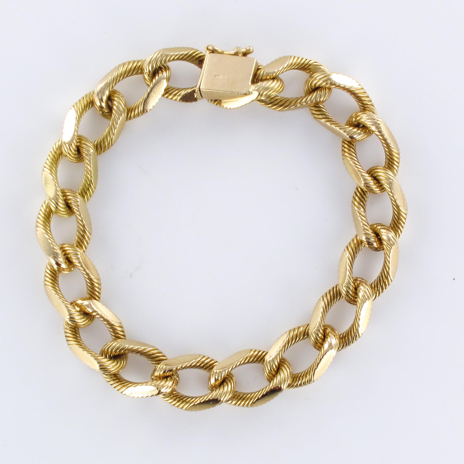 French 1960s Massive Chiseled 18 Karat Yellow Gold Chain Bracelet 6