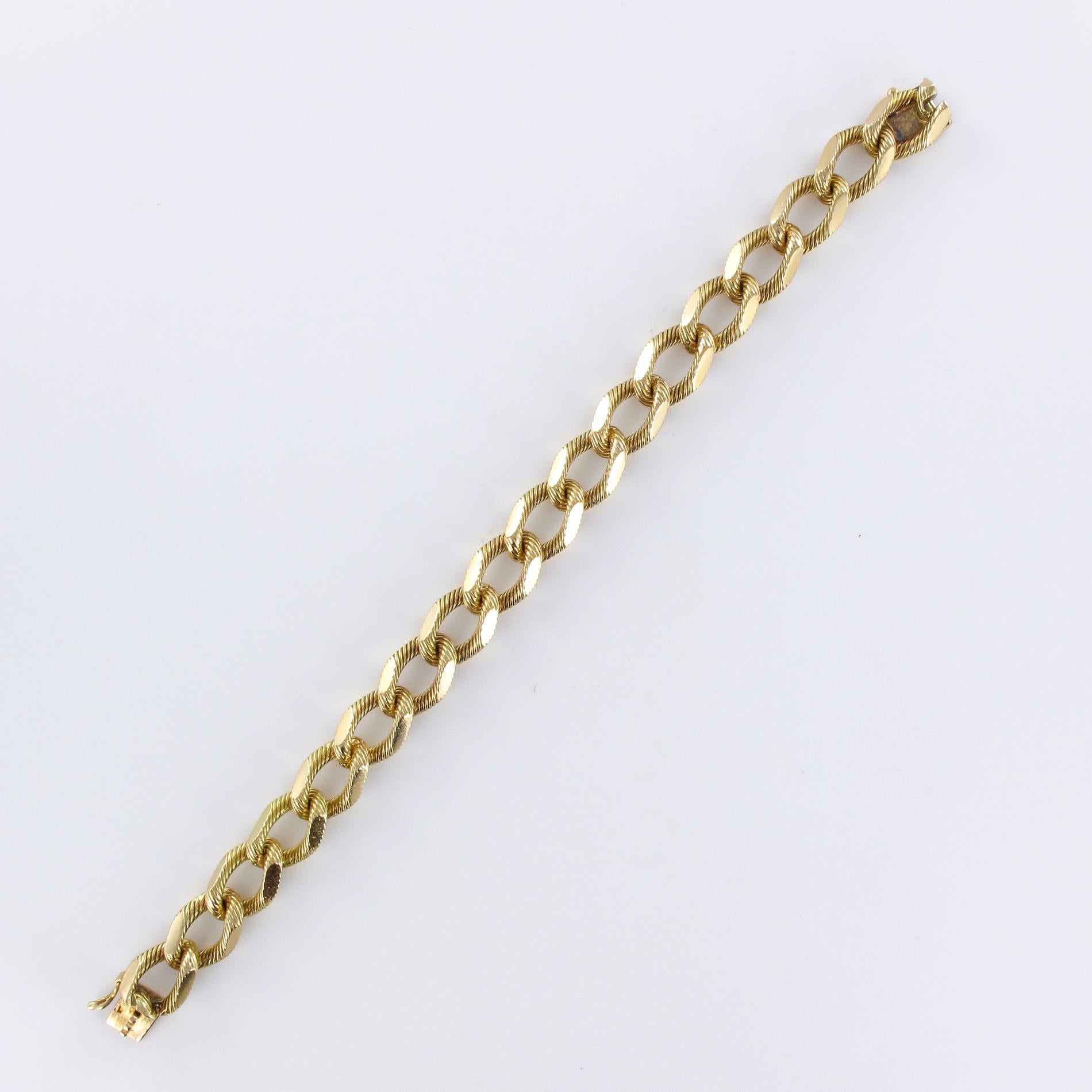 French 1960s Massive Chiseled 18 Karat Yellow Gold Chain Bracelet 9