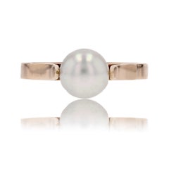 French 1960s Pearl 18 Karat Yellow Gold Solitaire Ring