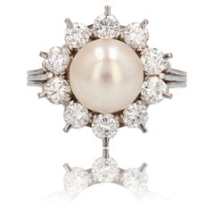 Retro French 1960s Pearl Diamonds 18 Karat White Gold Platinum Flake Ring