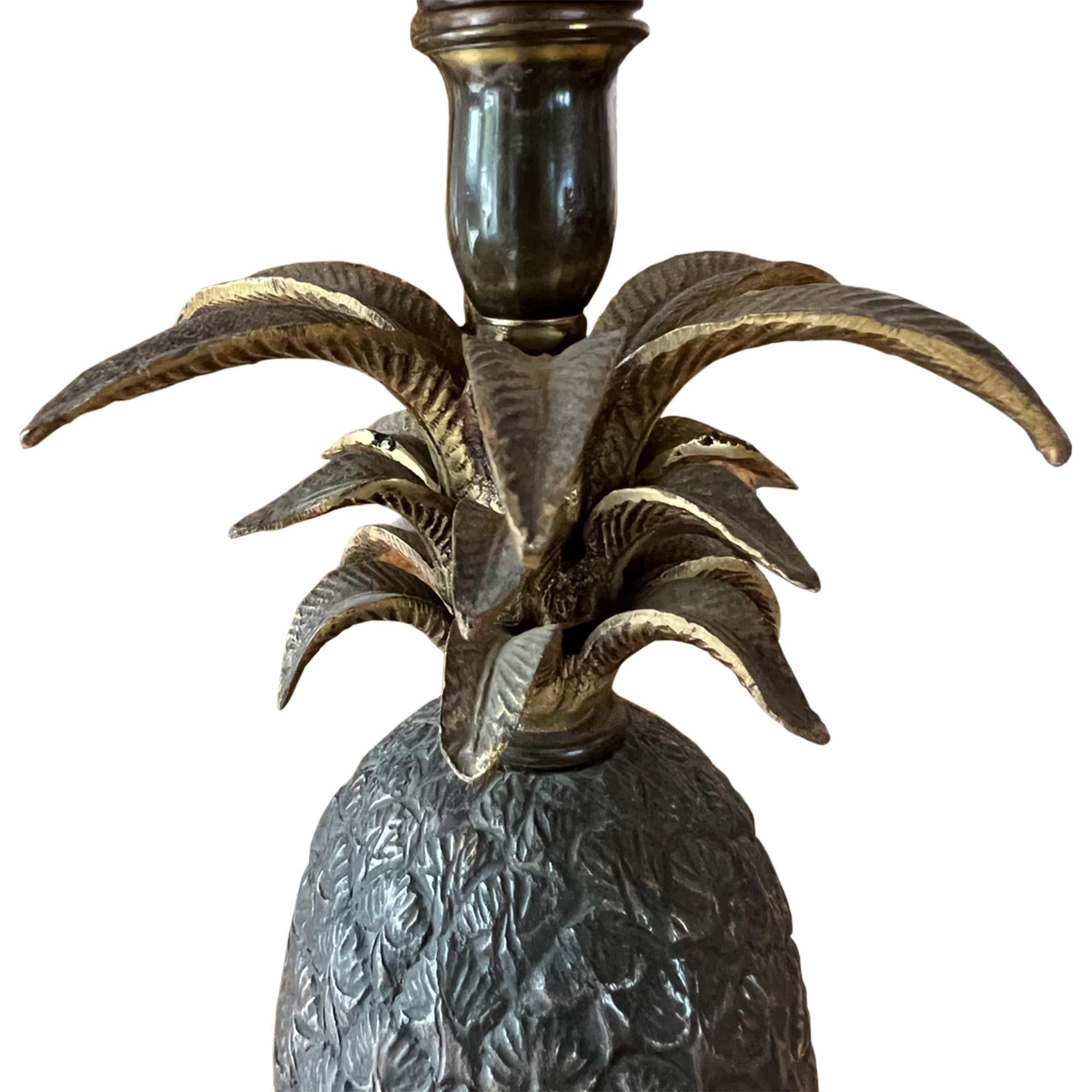 Hand-Crafted French 1960s Pineapple Table Lamp For Sale