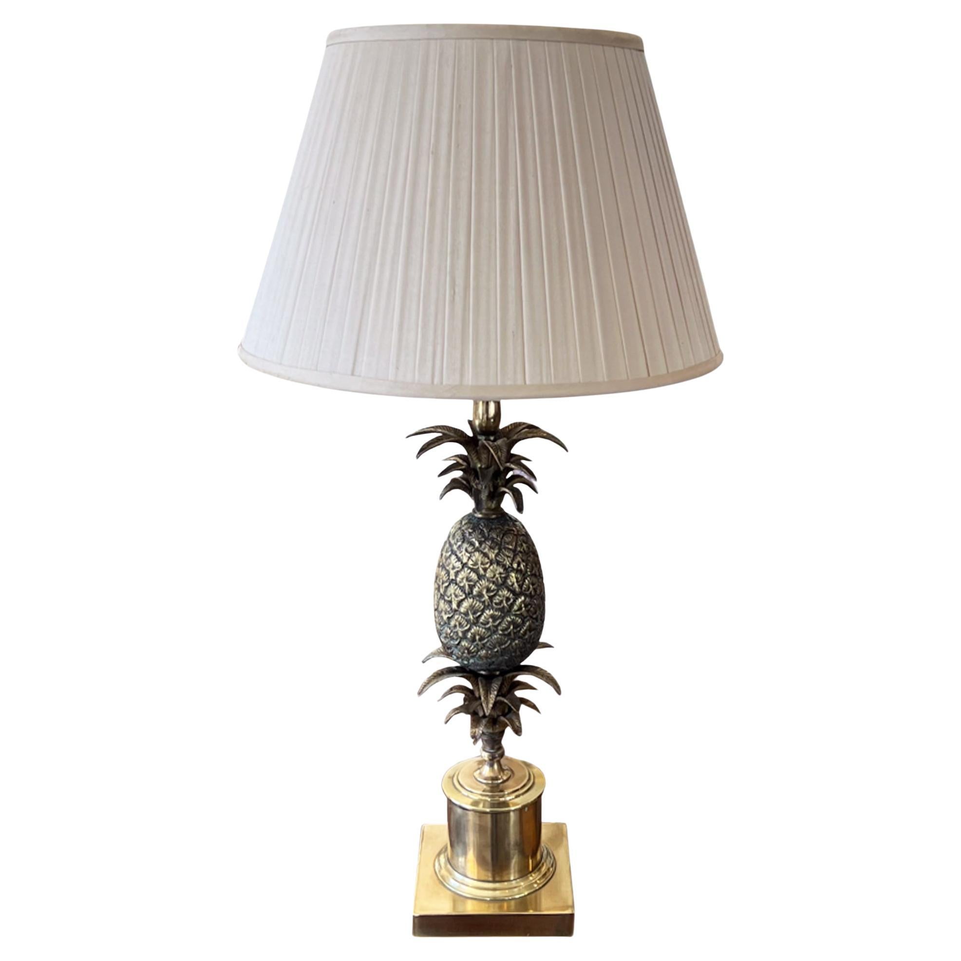 French 1960s Brass Pineapple Decorative Table Lamp