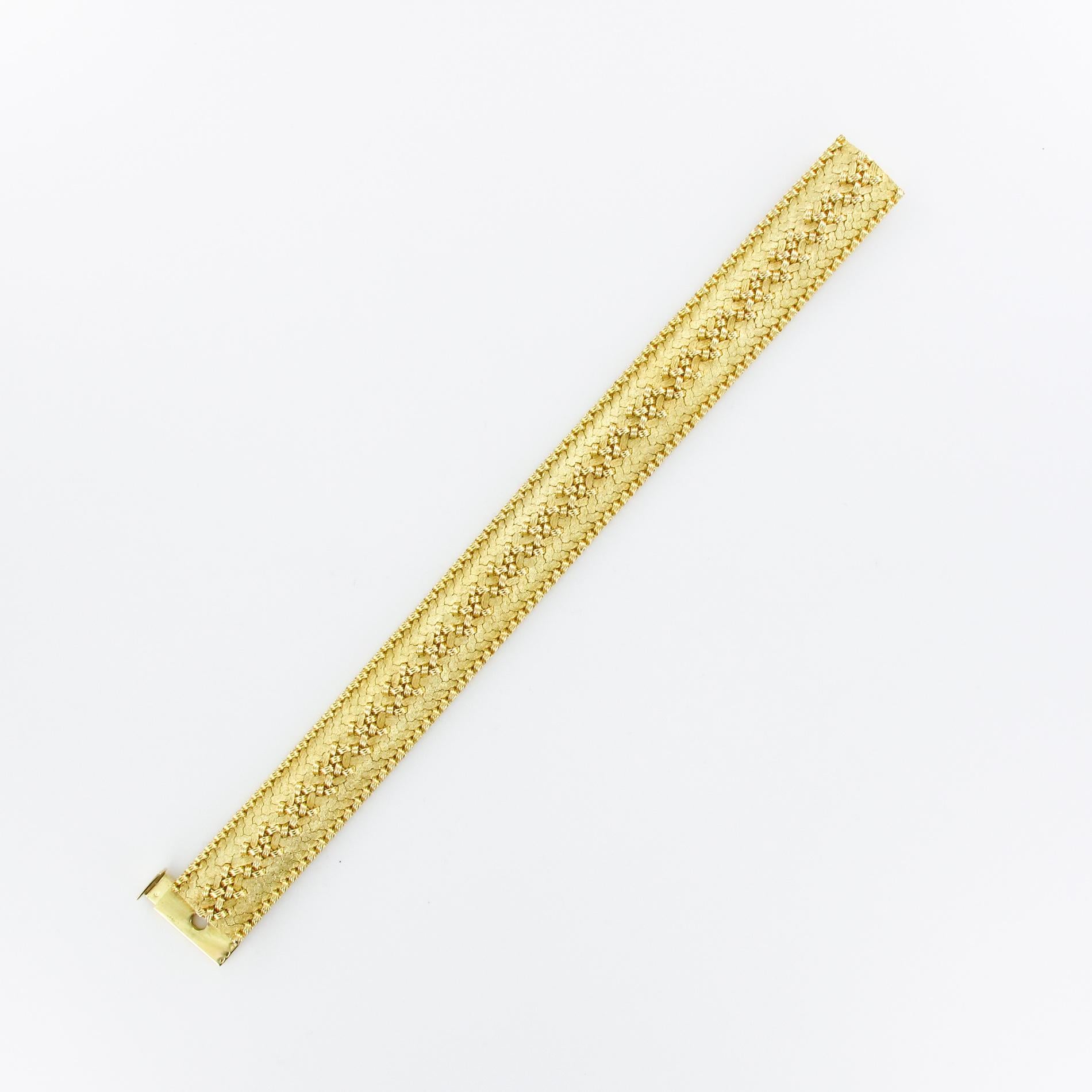 French 1960s Retro 18 Karat Yellow Gold Bracelet 12