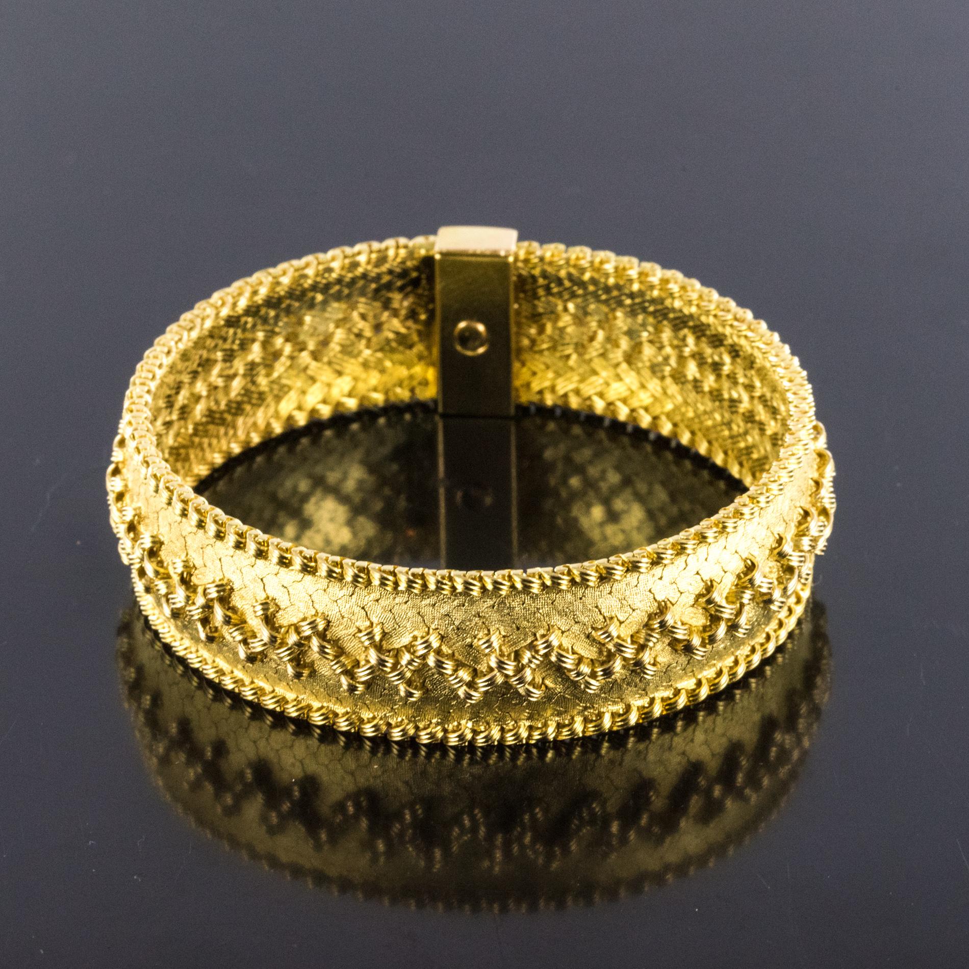 French 1960s Retro 18 Karat Yellow Gold Bracelet In Excellent Condition In Poitiers, FR