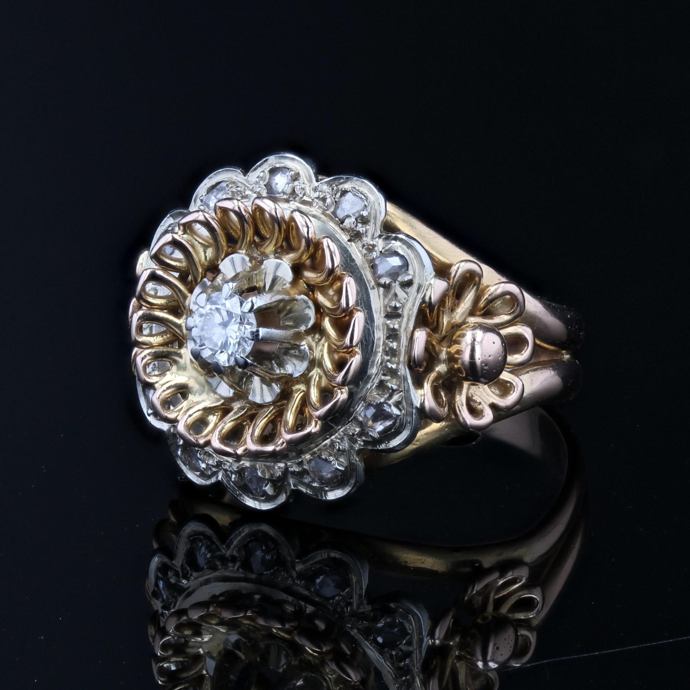 French 1960s Retro Diamond 18 Karat Rose White Gold Openwork Daisy Ring For Sale 2