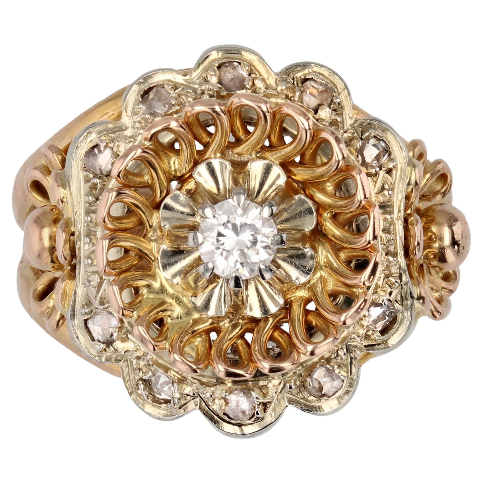 Bague marguerite ajourée en or rose blanc 18 carats, diamant rétro français des années 1960 en vente