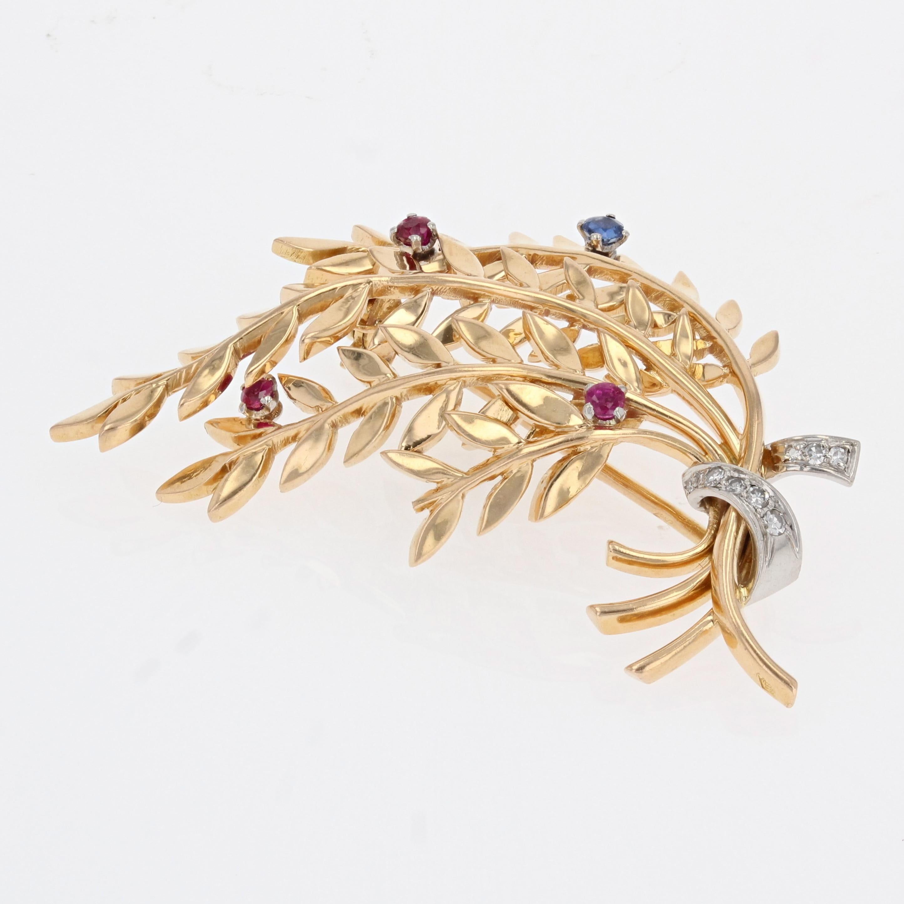 Round Cut French 1960s Ruby Sapphire Diamonds 18 Karat Yellow Gold Brooch