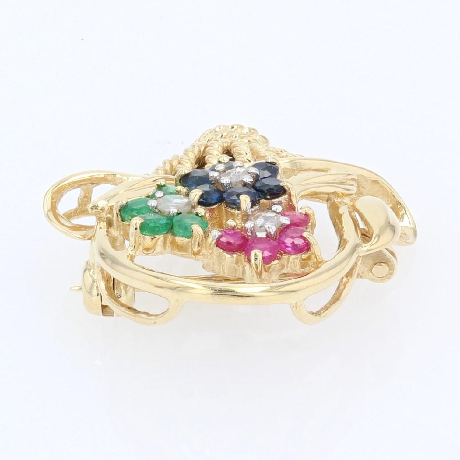 French 1960s Ruby Sapphire Emerald 18 Karat Yellow Gold Bouquet Brooch For Sale 1