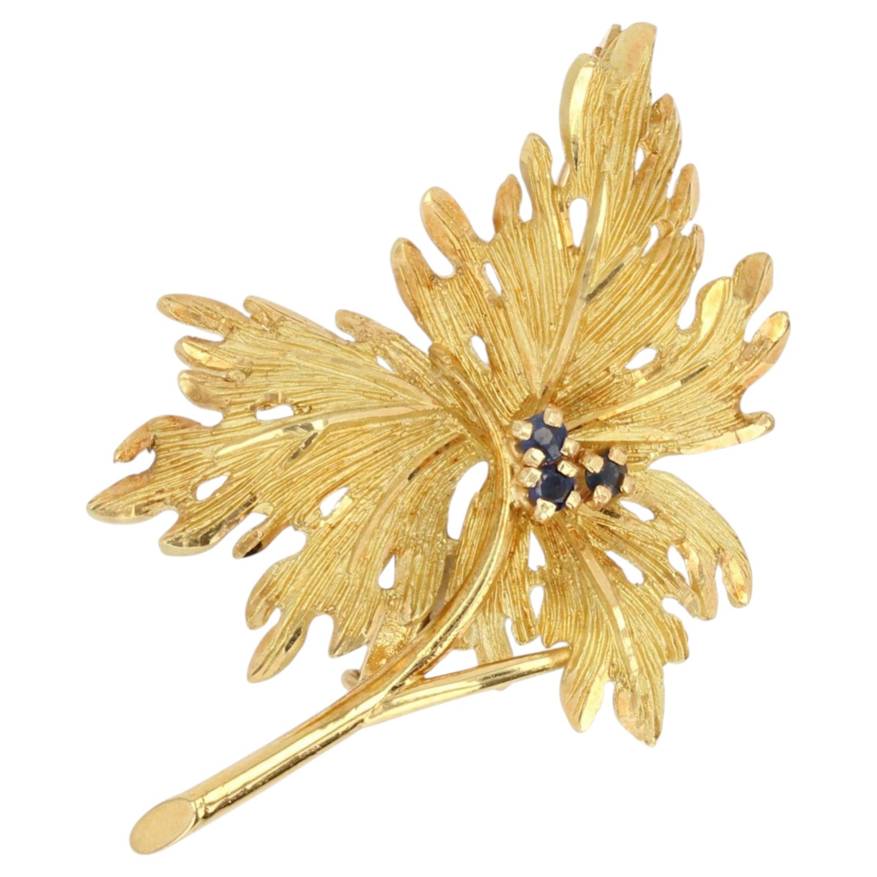 French 1960s Sapphire 18 Karat Yellow Gold Leaf Brooch