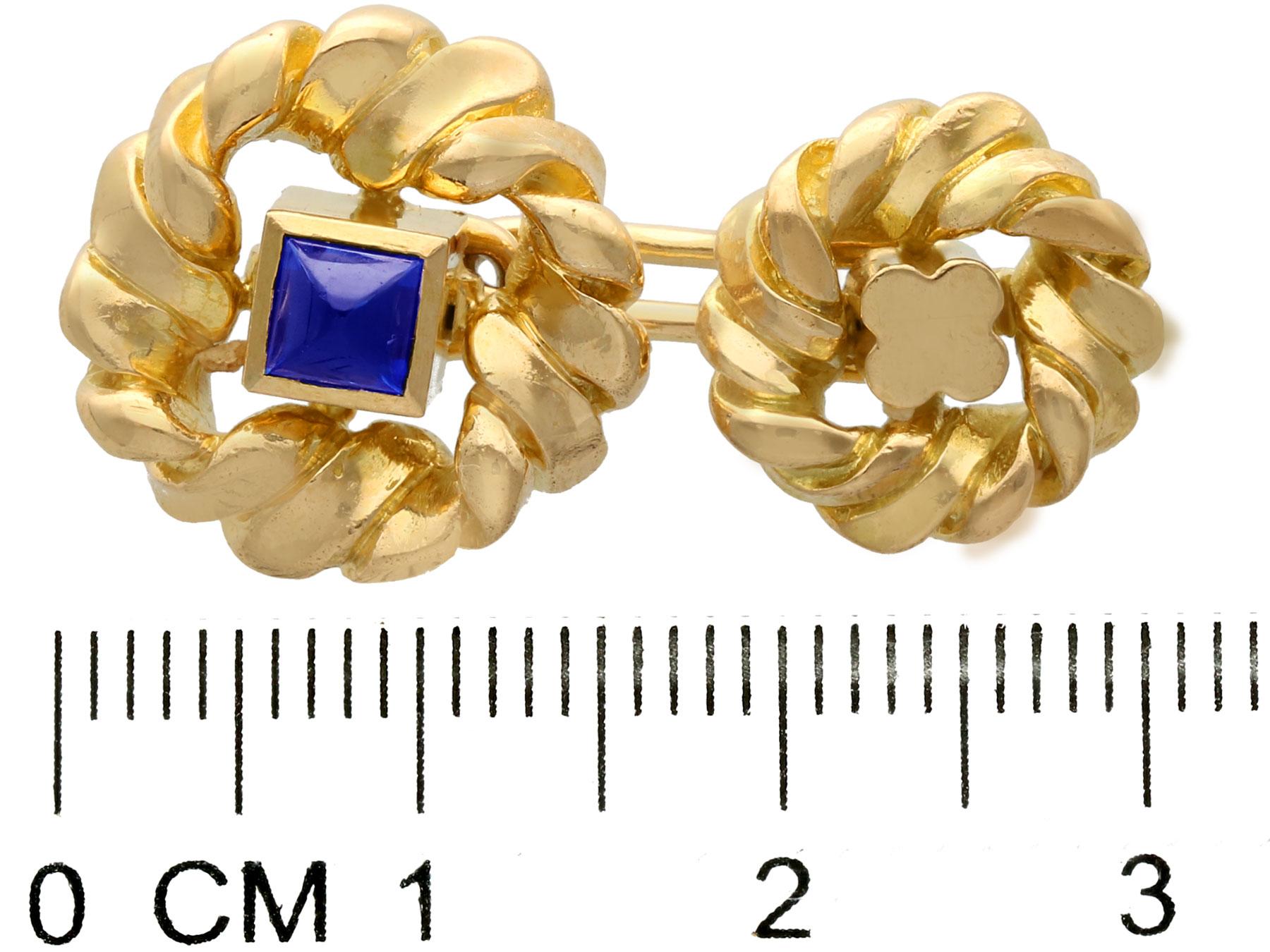 French 1960s Sapphire and Yellow Gold Cufflinks by Van Cleef & Arpels For Sale 3