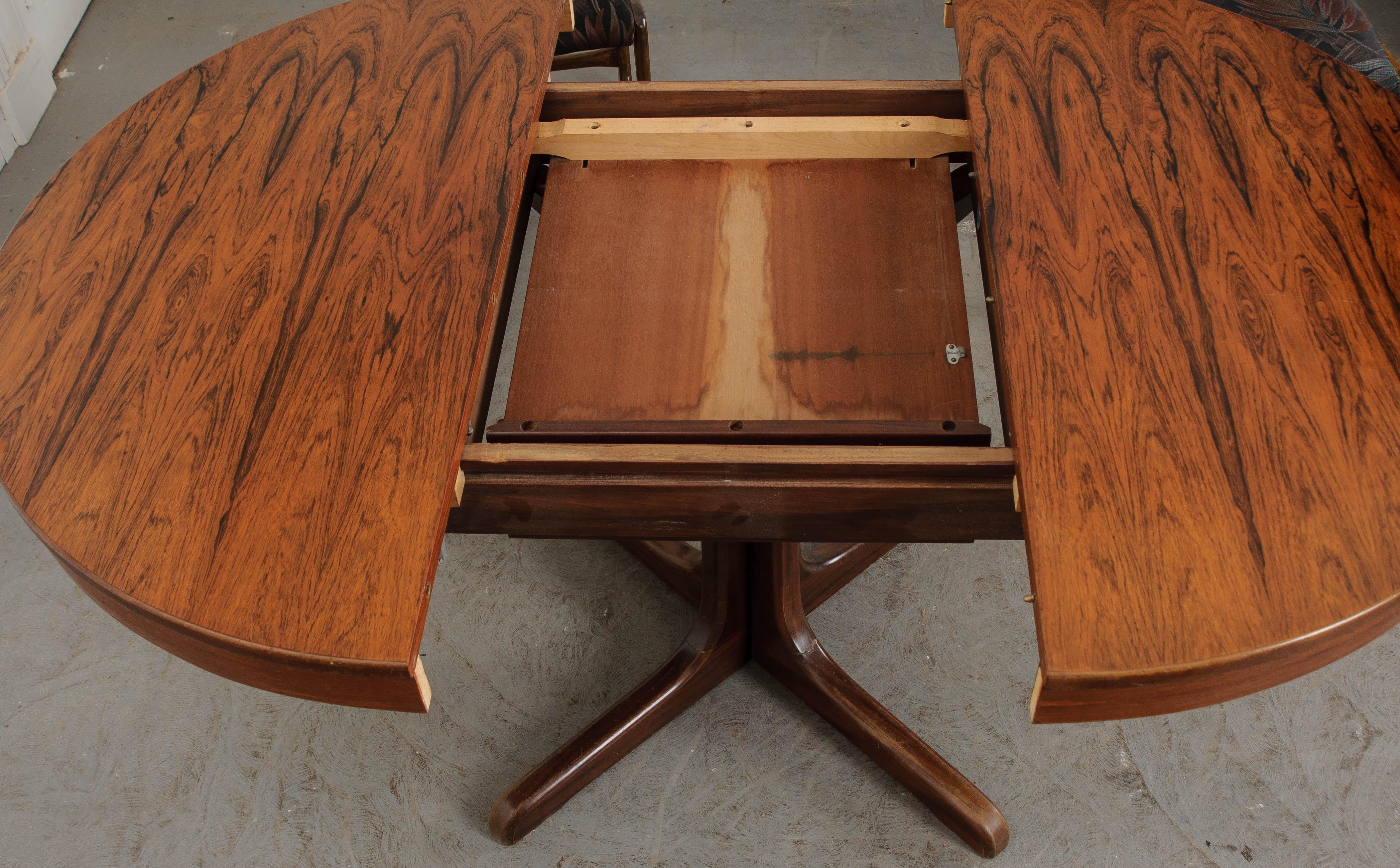 French 1960s Scandinavian Modern Rosewood Dining Suite 11