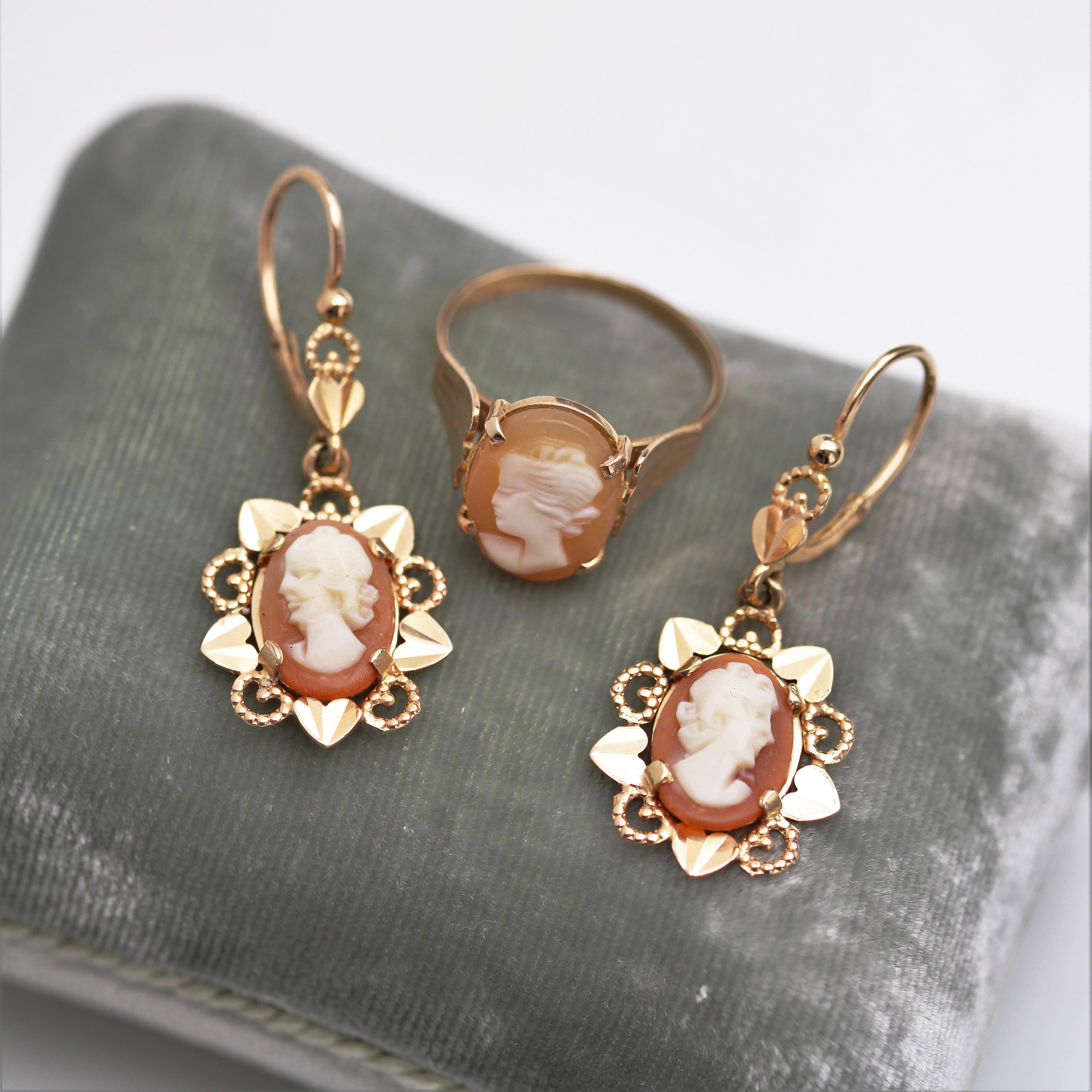 French 1960s Shell Cameo 18 Karat Rose Gold Earrings Ring Set For Sale 9