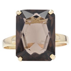 French 1960s Smoked Quartz 18 Karat Yellow Gold Cocktail Ring