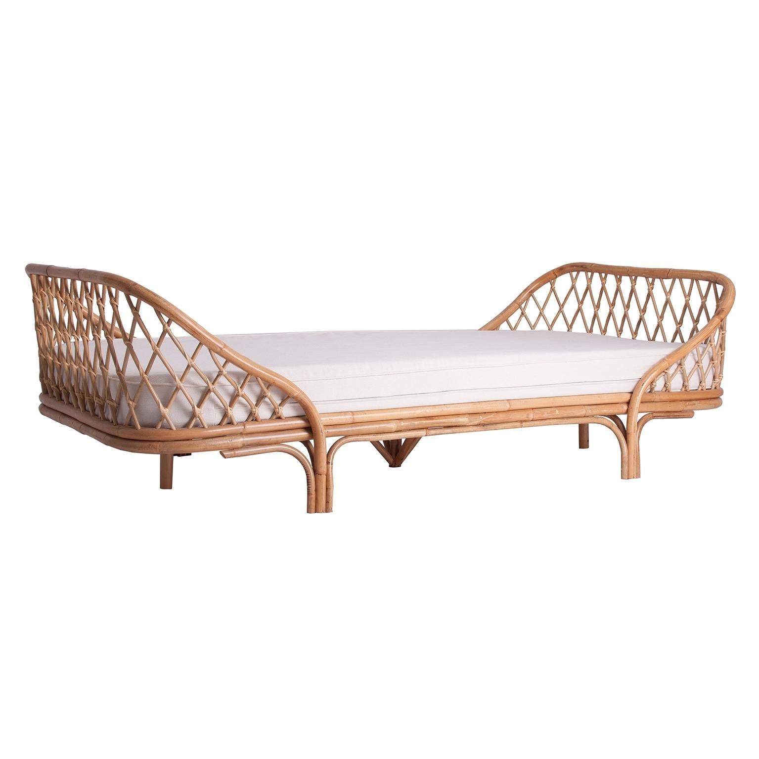 French 1960s design style rattan daybed frame