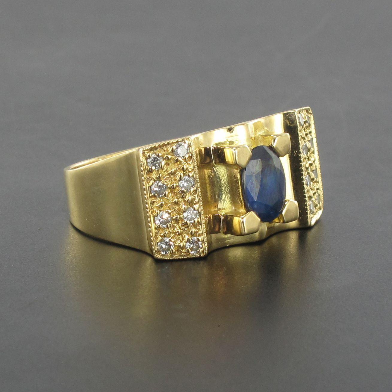 French 1960s Tank Style Sapphire Diamond 18 Karat Yellow Gold Ring In Good Condition In Poitiers, FR