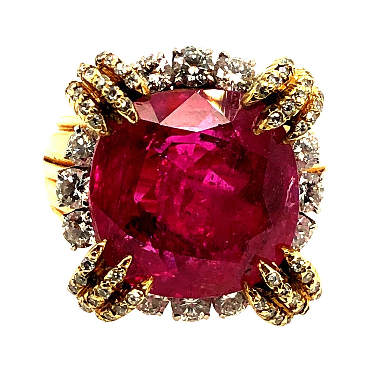 French 1960s Unheated Burmese Ruby Ring 18 Karat/PT
