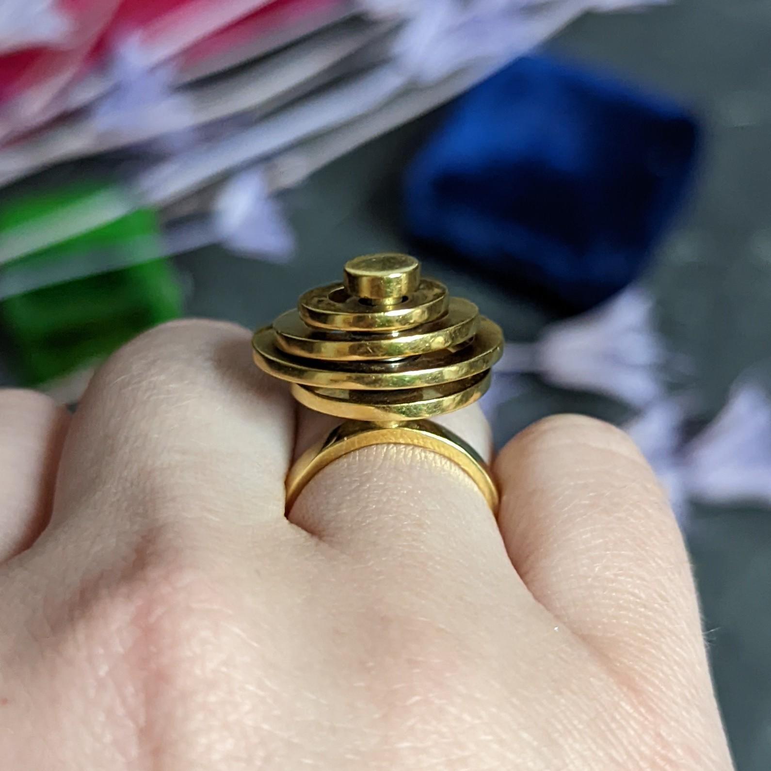 French 1960's Vintage 18 Karat Yellow Gold Fidget Spinner Ring 10