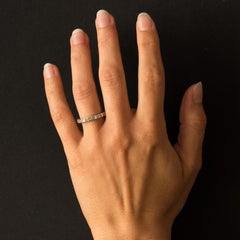 French 1960s 18 Karat White Gold Claws Set Diamonds Wedding Ring