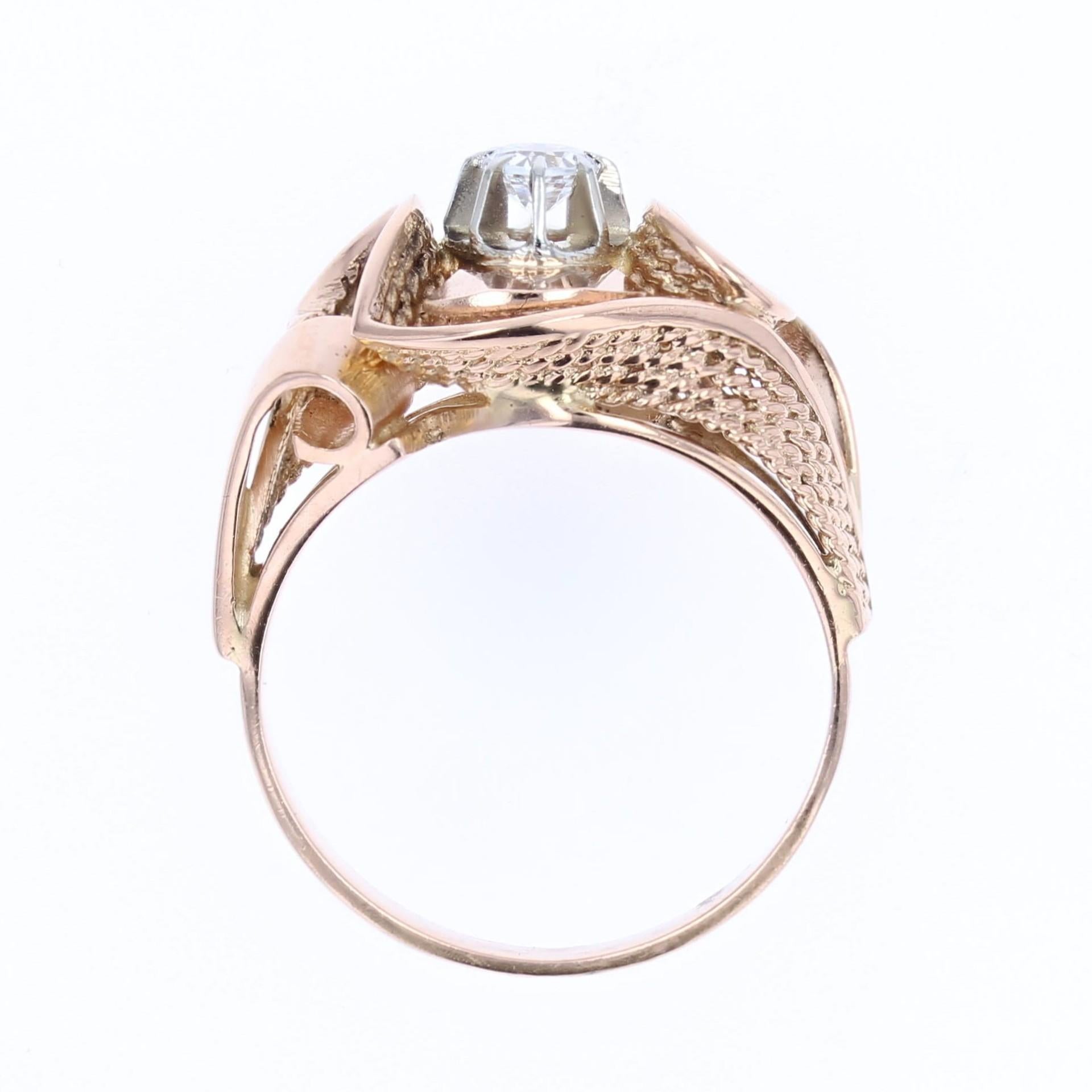 French 1960s White Sapphire 18 Karat Rose Gold Retro Ring in vendita 8