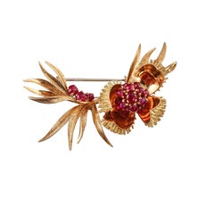 French 1960s Yellow Gold Ruby Flower Brooch