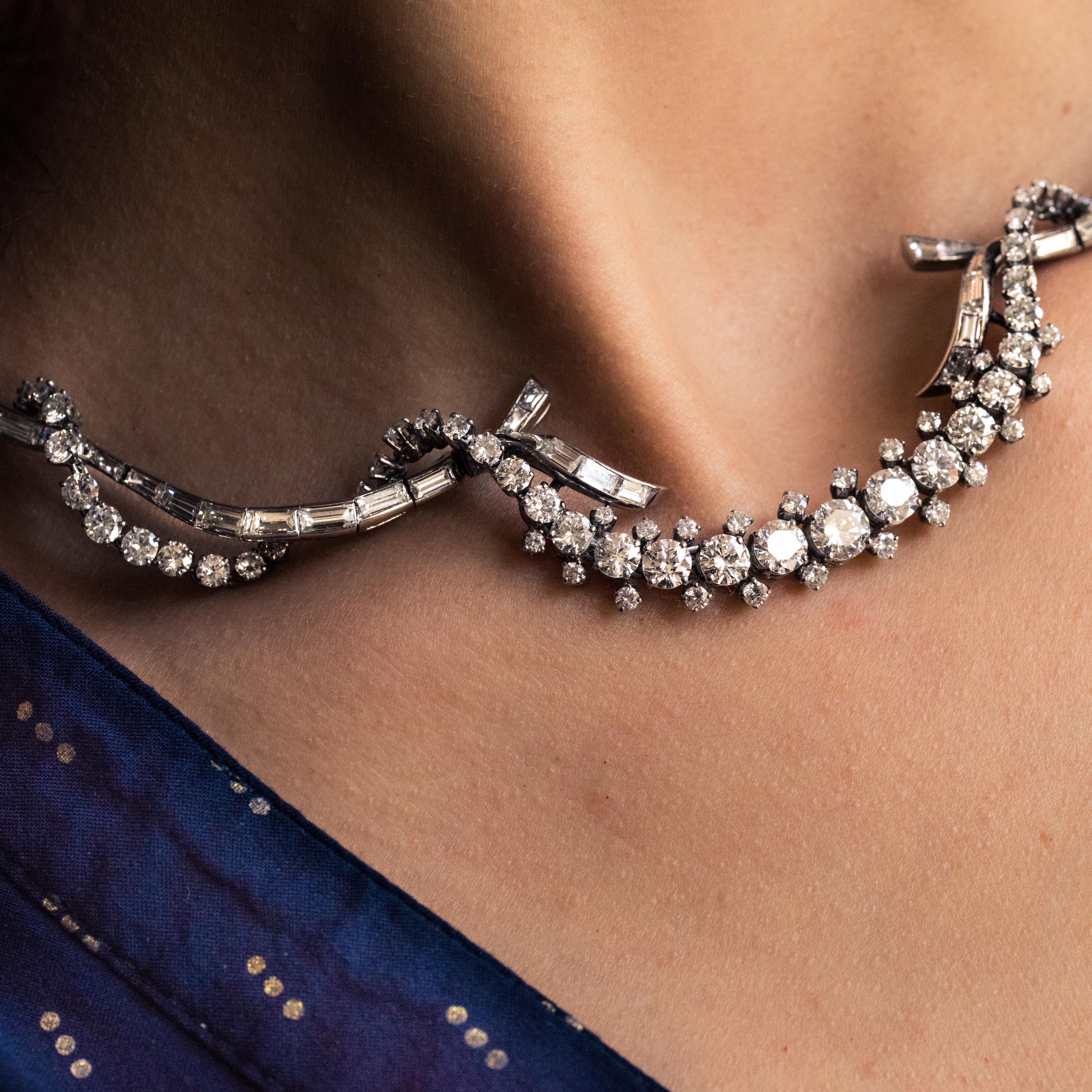 Mauboussin Halskette aus Platin mit 15 Karat Diamanten aus 18 Karat Weigold (Brillantschliff) im Angebot