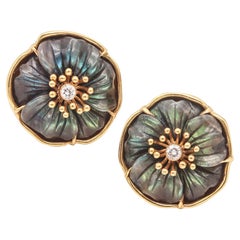 FRENCH 1970 Modernistische Ohrringe aus 18 Karat Gold mit 30,20 Karat Diamanten und Labradoritten