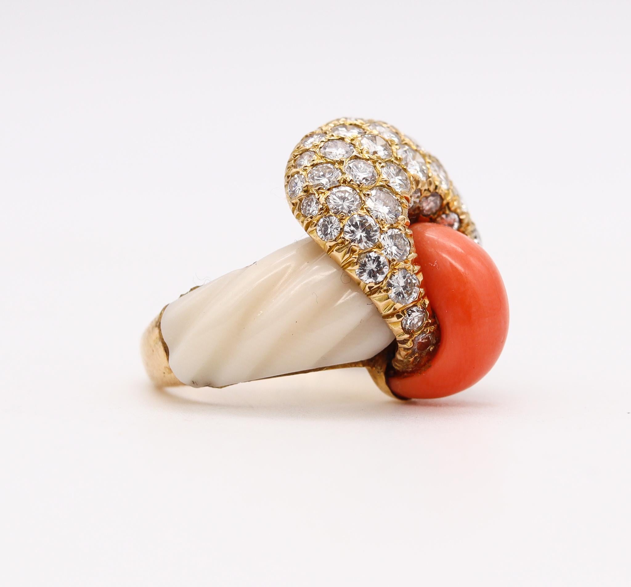 Mixed Cut French 1970 Paris Cocktail Ring in 18kt Yellow Gold 2.52 Cts VVS Diamonds Coral For Sale