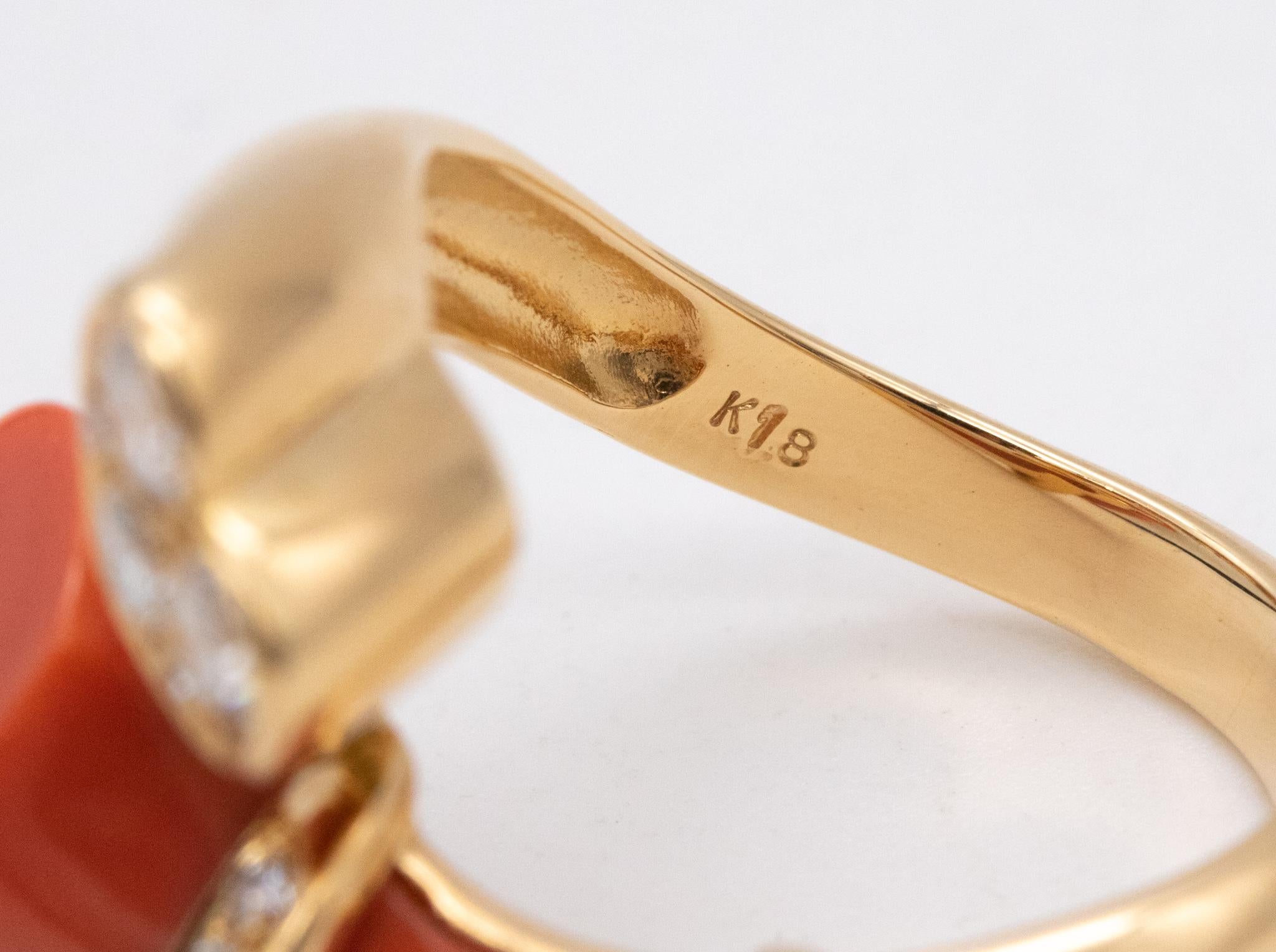 French 1970 Toi Et Moi Ring in 18Kt Yellow Gold with VVS Diamonds and Coral 3