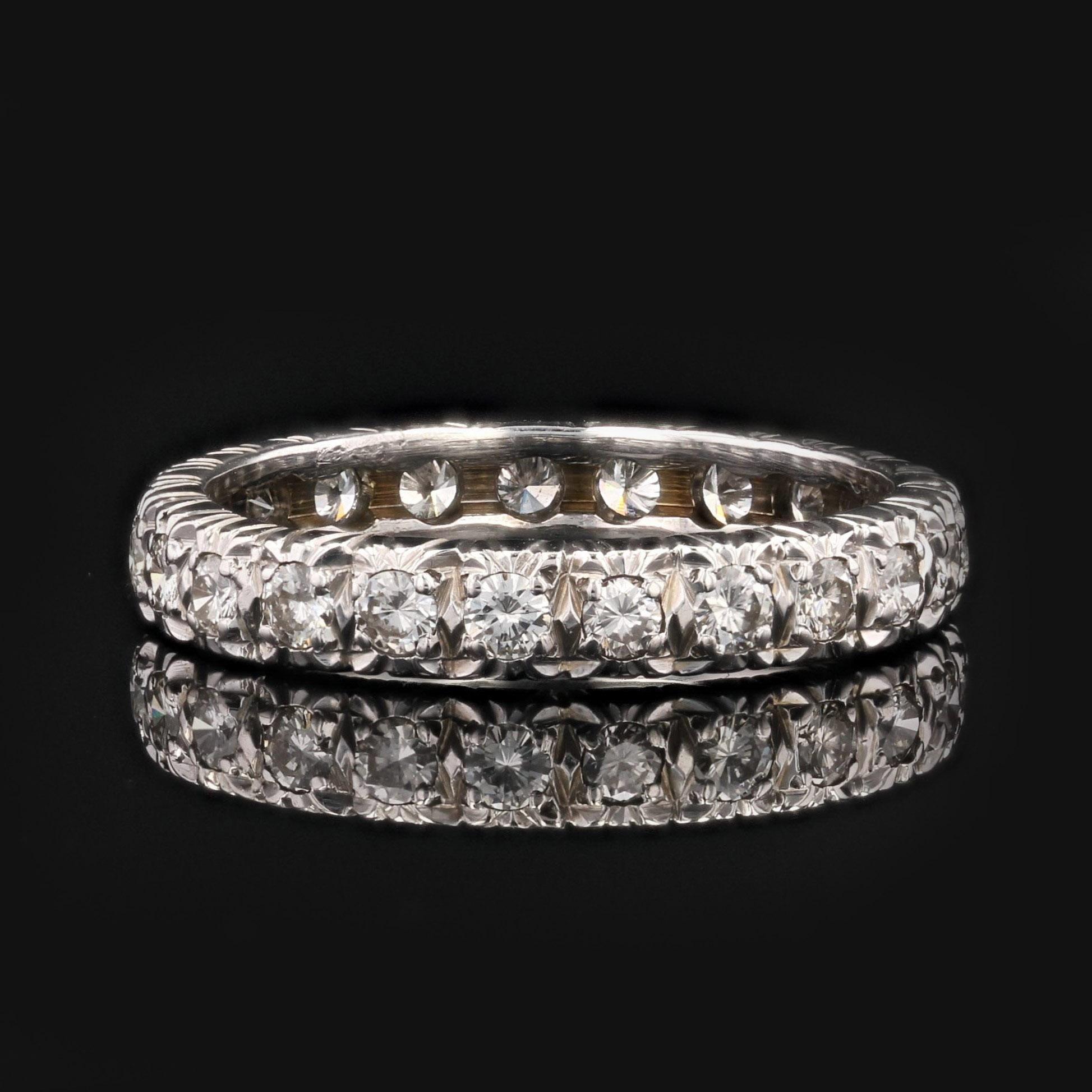 French 1970s 18 Karat White Gold Diamonds Wedding Ring For Sale 1