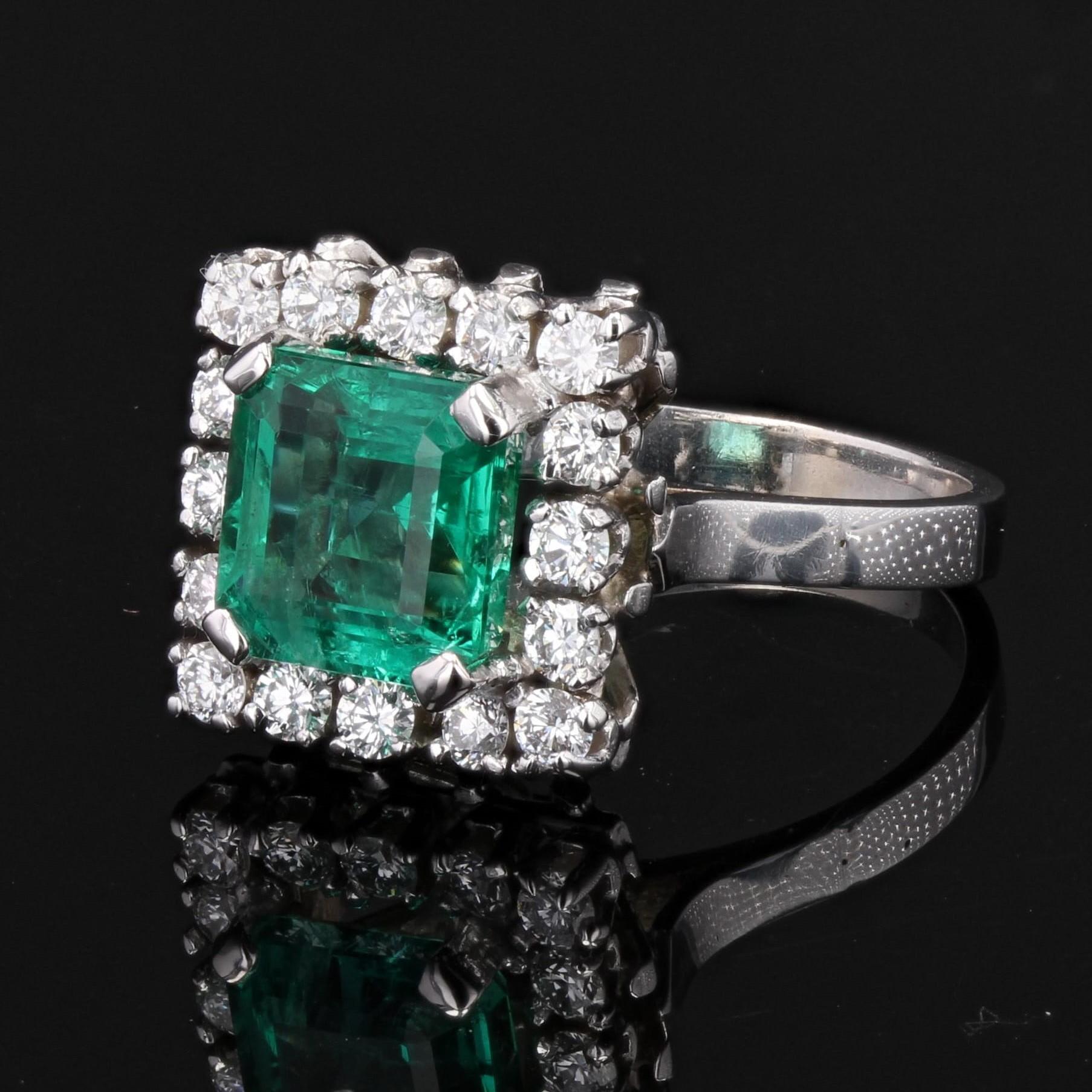 Square Cut French, 1970s, 2.56 Carat Emerald Diamonds 18 Karat White Gold Ring For Sale