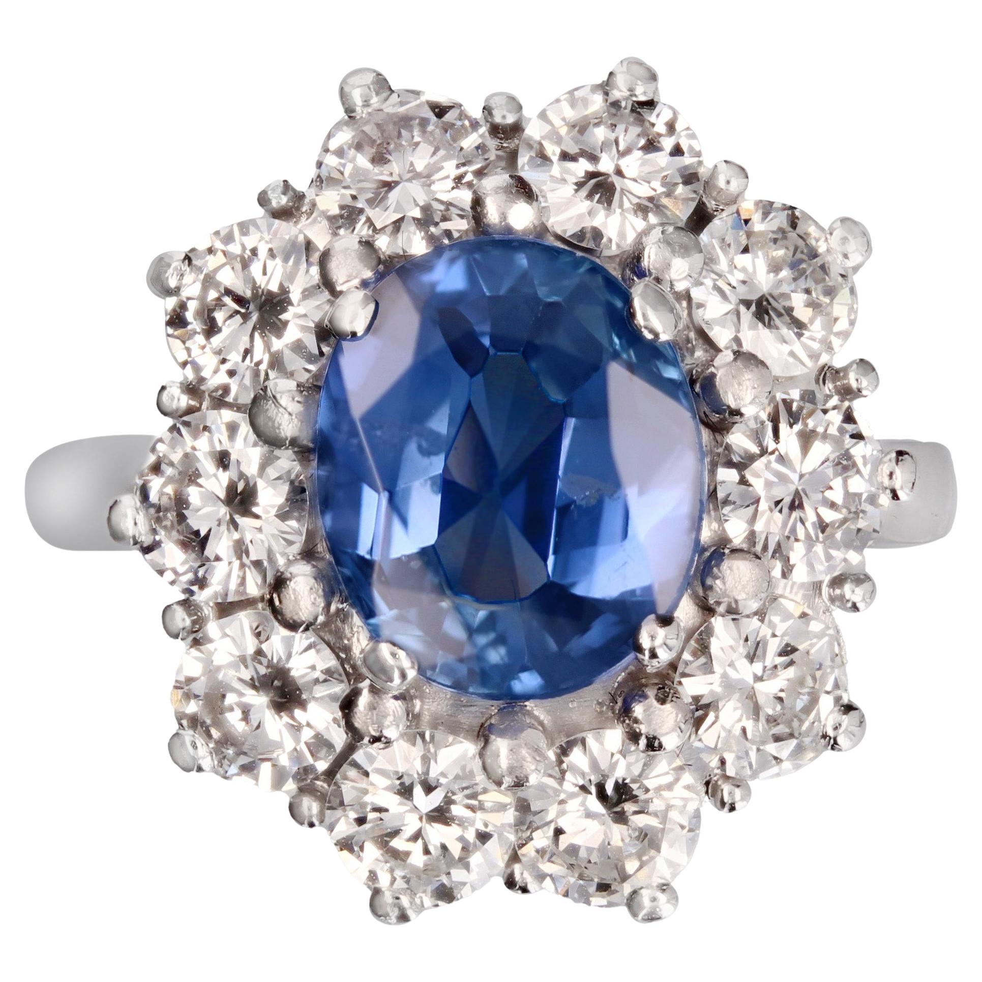 French 1970s 3 Carat No Heat Sapphire Diamonds 18 Karat White Gold Daisy Ring For Sale