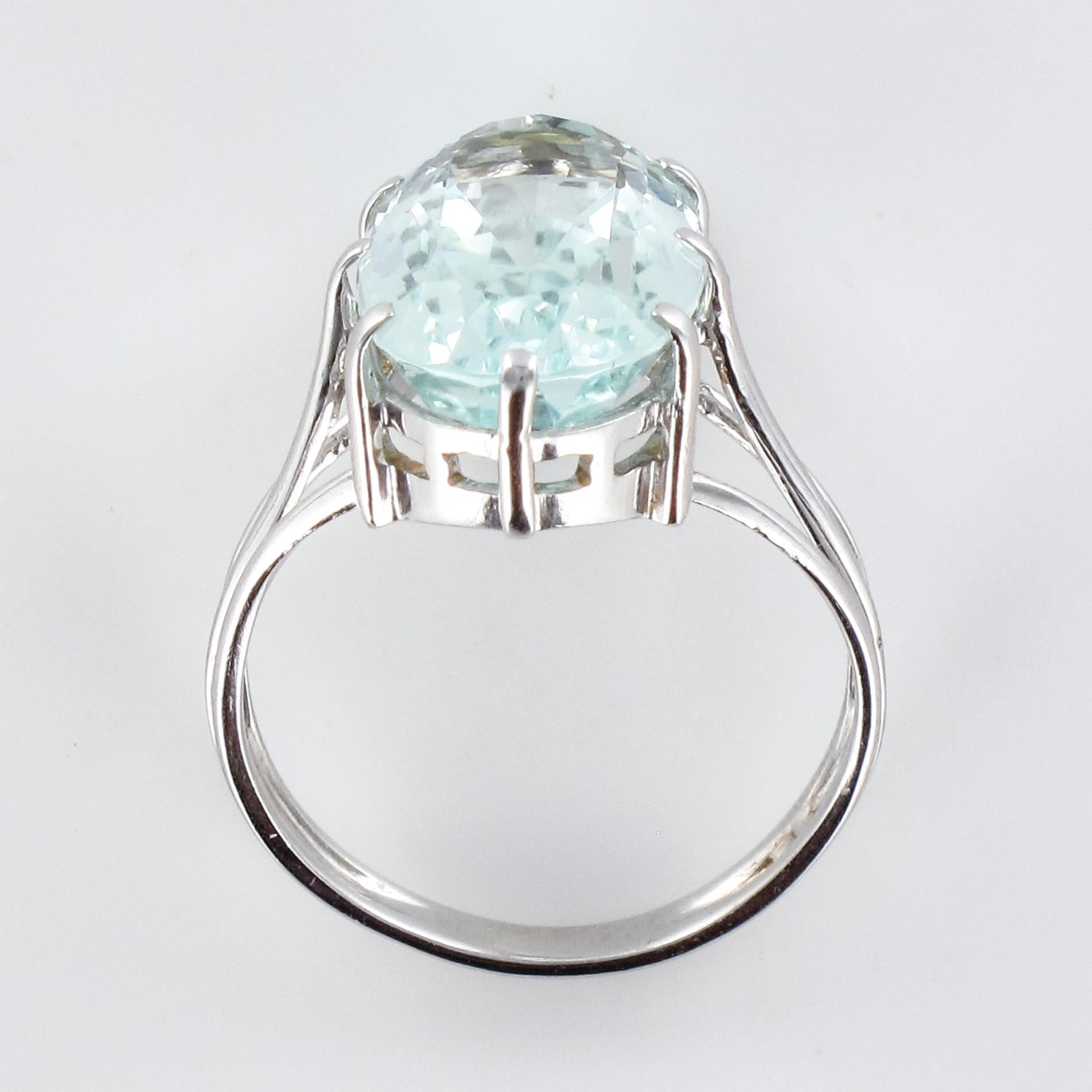 French 1970s 7 Carat Aquamarine 18 Karat White Gold Cocktail Ring 9