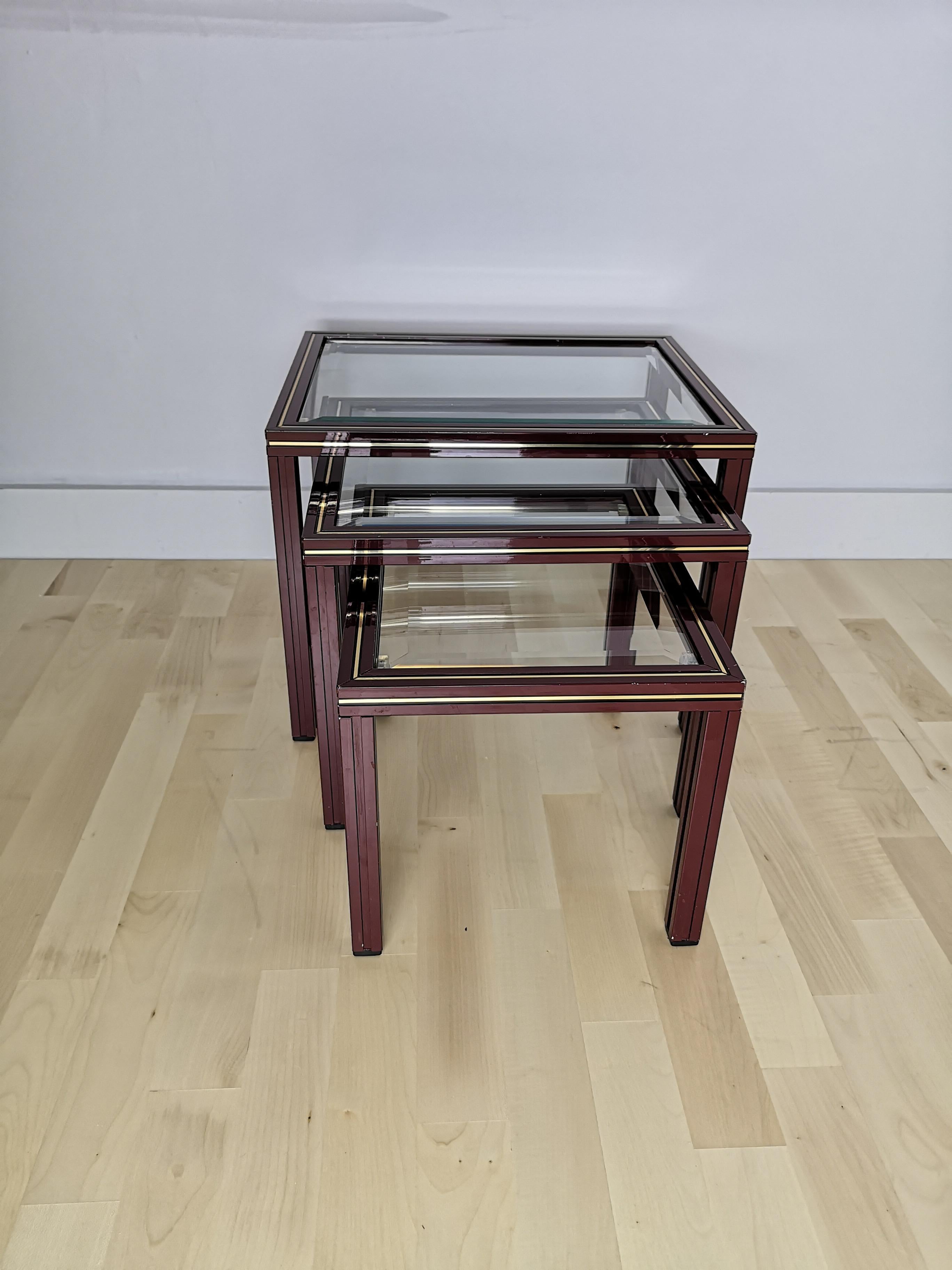 French 1970s Aluminium and Glass Nest of 3 Tables by Pierre Vandel, Paris In Good Condition In Farnham, Surrey