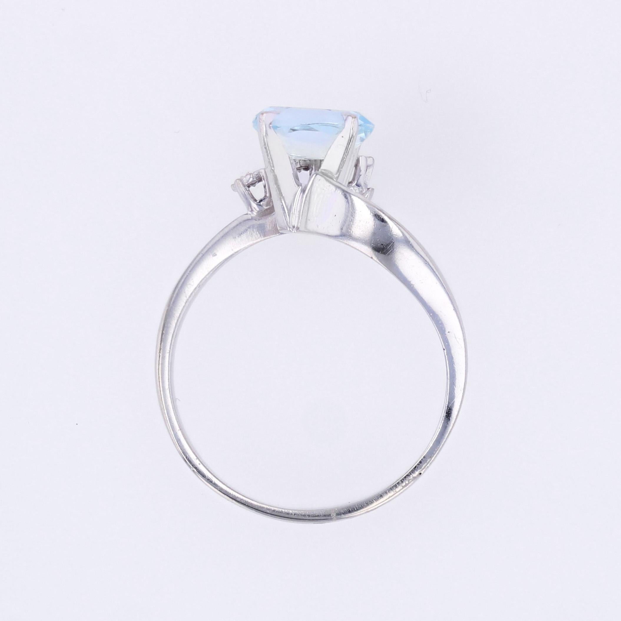 French 1970s Aquamarine Diamonds 18 Karat White Gold Asymmetrical Ring 11