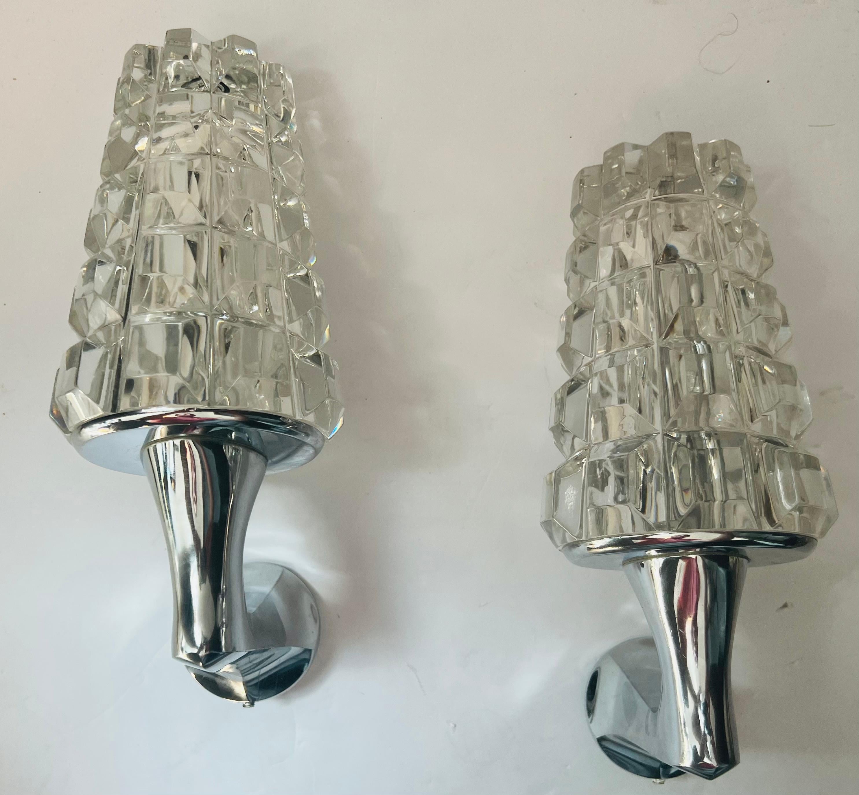 Pair of French 1970s Crystal High Style Wall Lamps Midcentury Sculptural For Sale 9