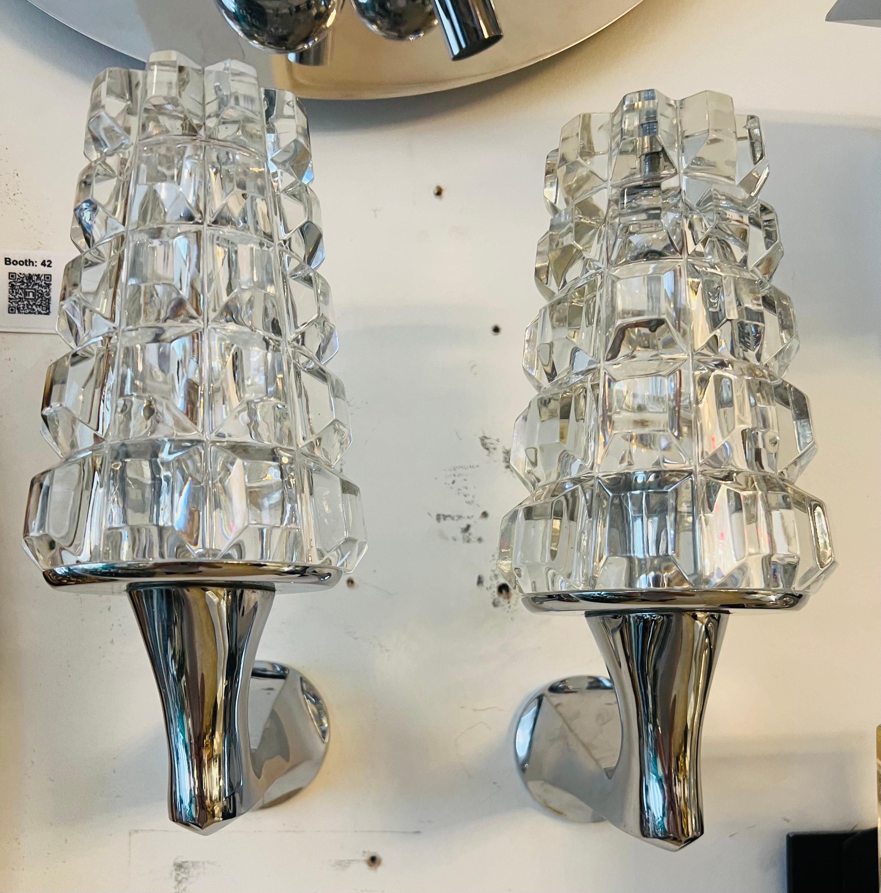 Pair of French 1970s Crystal High Style Wall Lamps Midcentury Sculptural For Sale 3