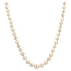 Collier en perles de culture franaises des annes 1970 avec fermoir en or blanc 18 carats